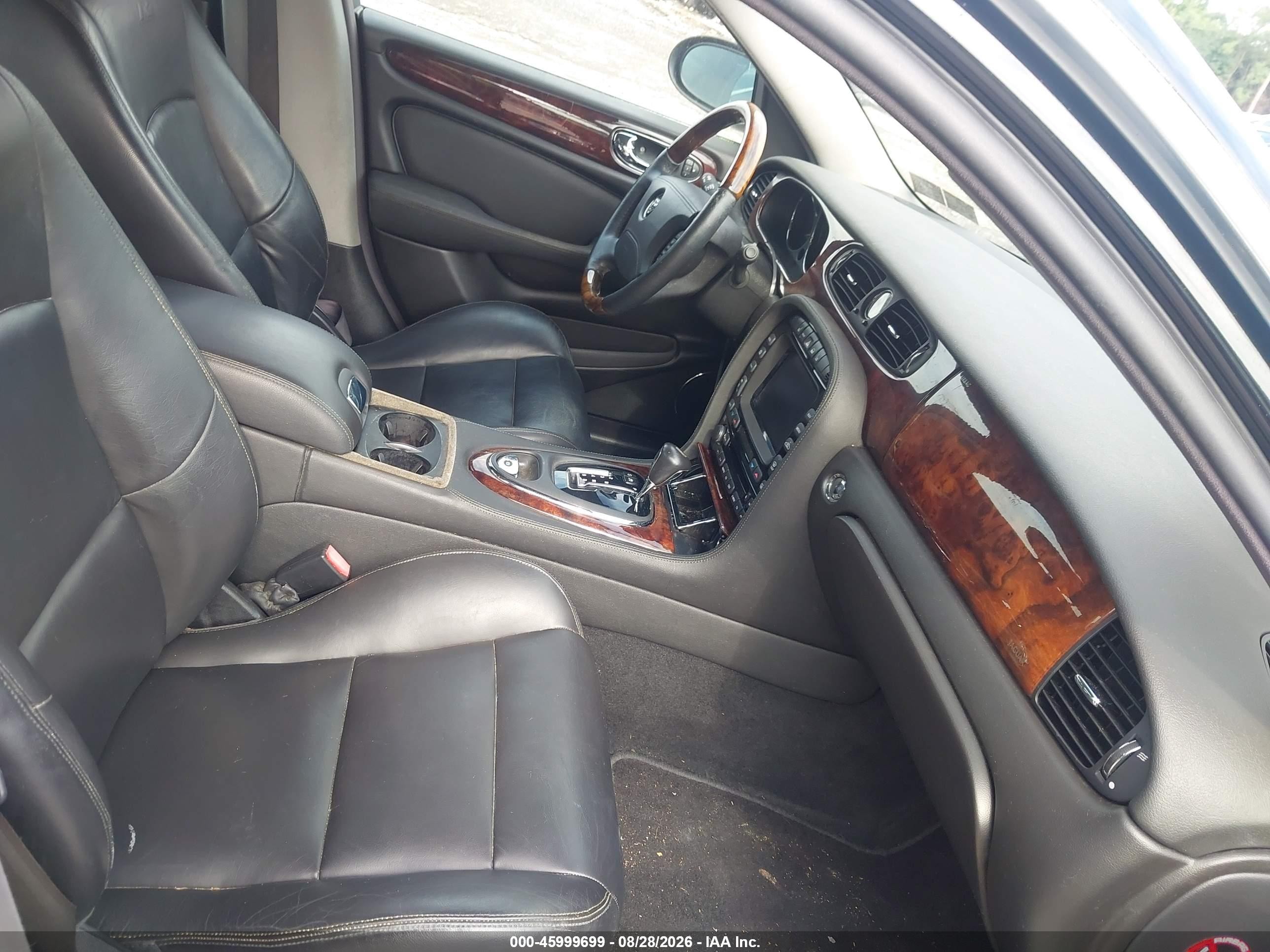 2004 Jaguar Xj Xjr Black vin: SAJWA73B44TG17388