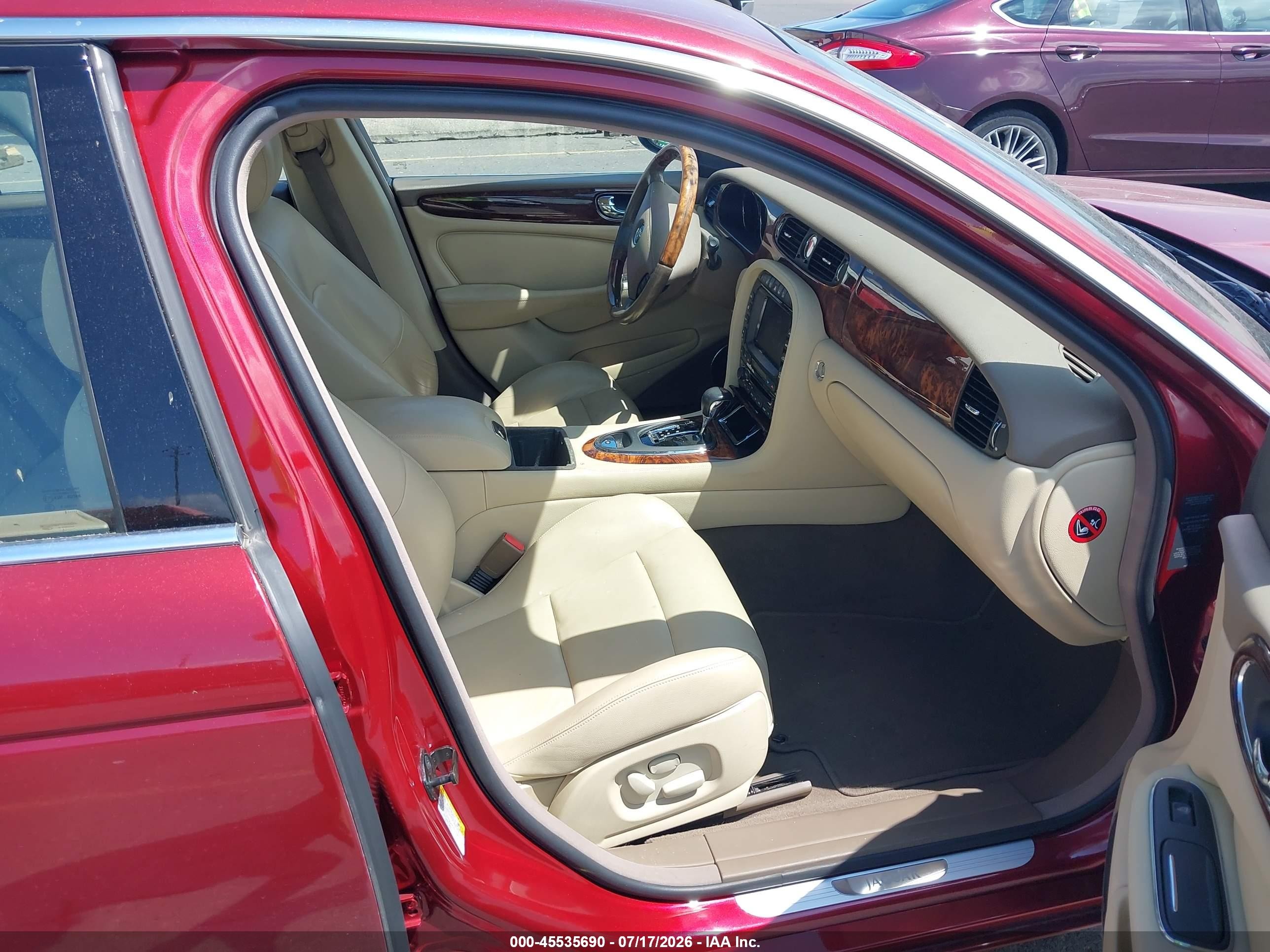 2006 Jaguar Xj Xjr Red vin: SAJWA73C66TH01448