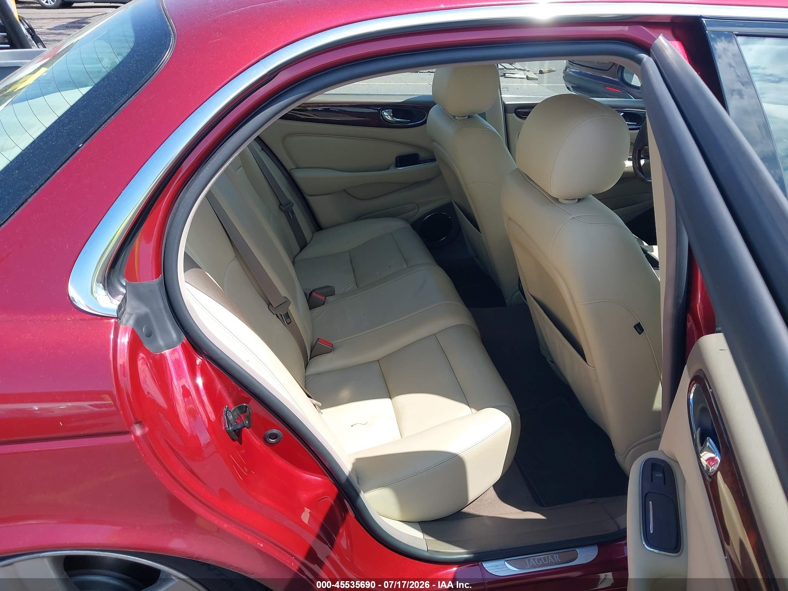 2006 Jaguar Xj Xjr Red vin: SAJWA73C66TH01448