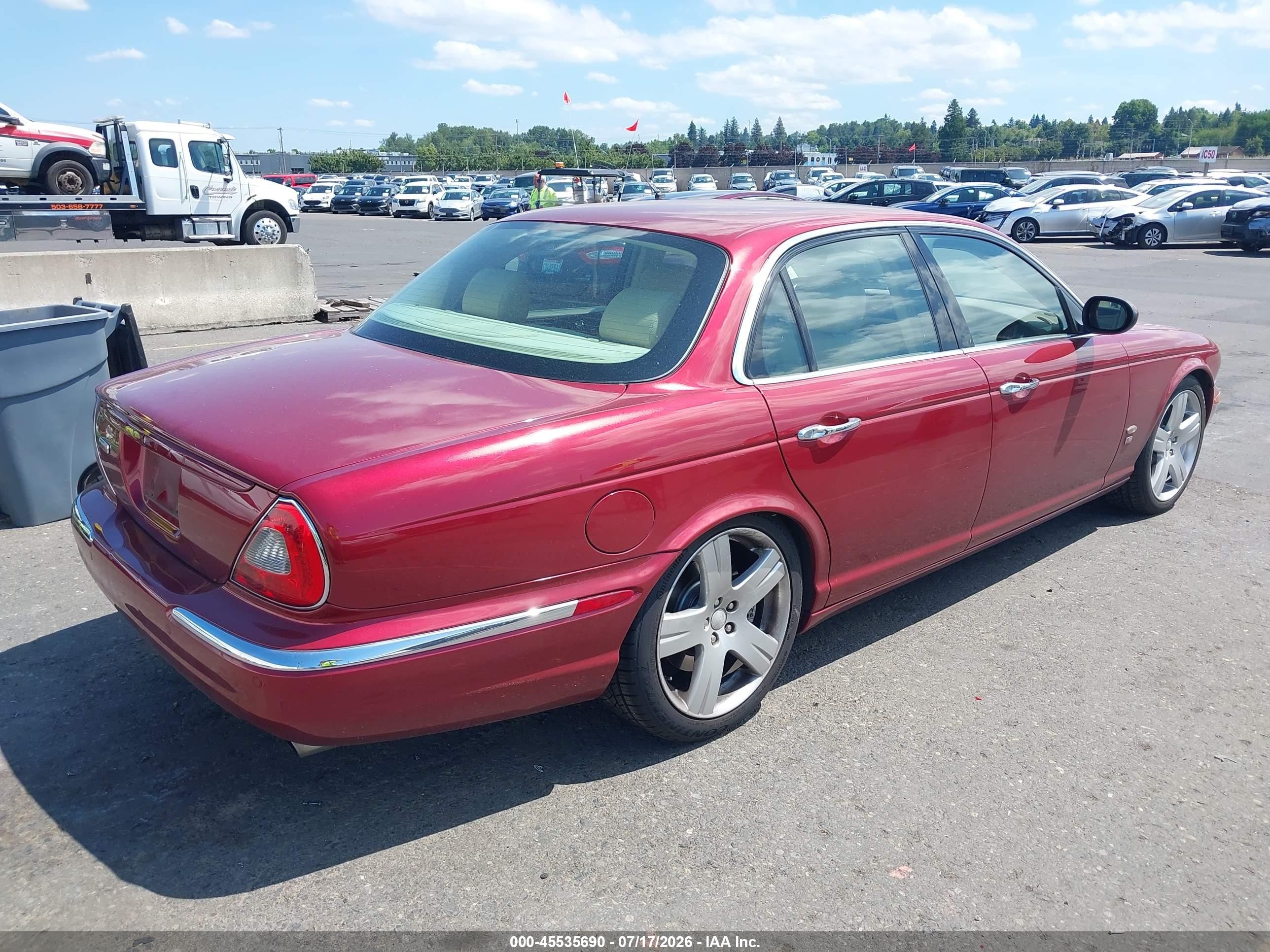 2006 Jaguar Xj Xjr Red vin: SAJWA73C66TH01448