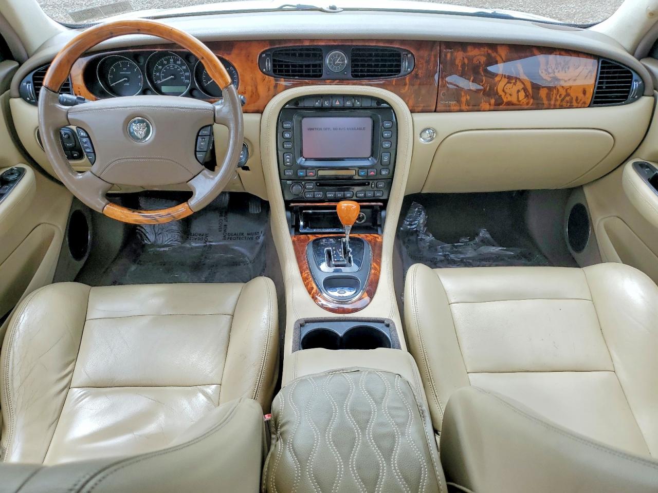 2006 Jaguar Xjr White vin: SAJWA73C96TH03632