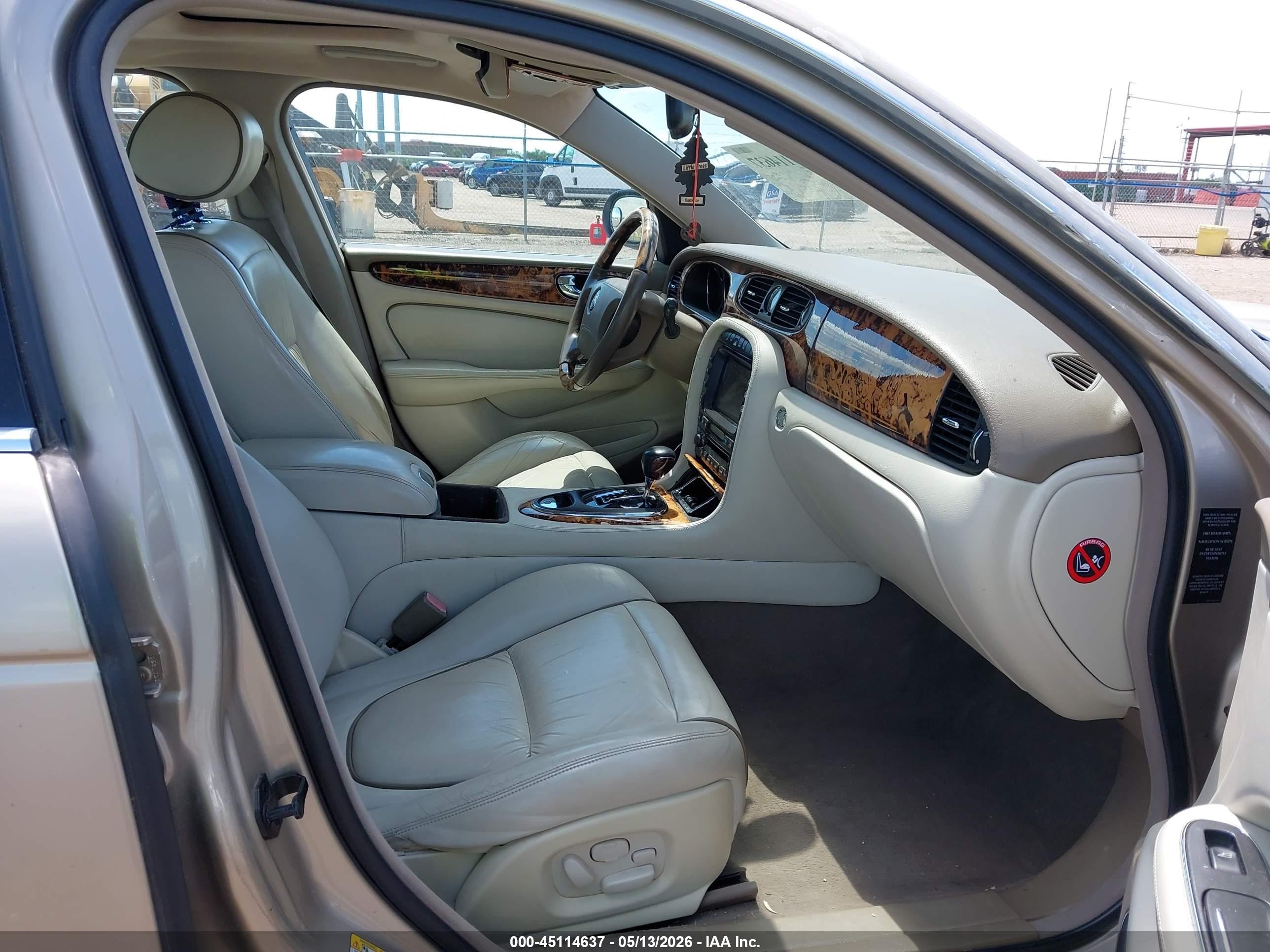 2004 Jaguar Xj Vanden Plas Gold vin: SAJWA74C64SG19947