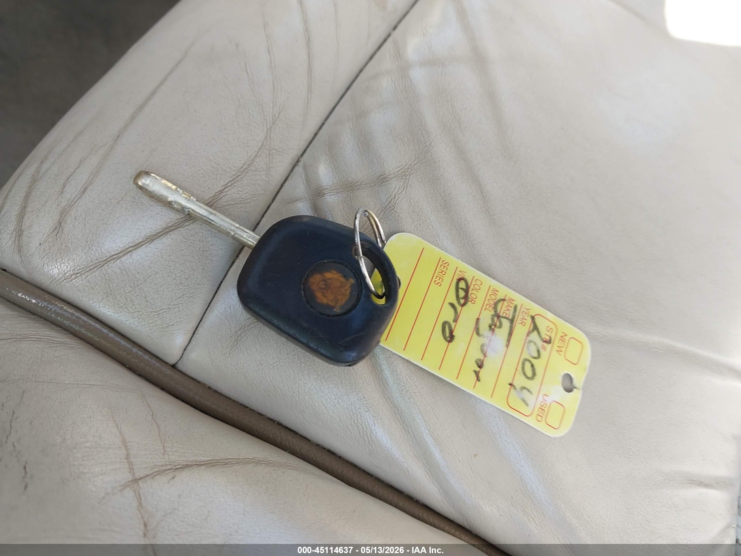 2004 Jaguar Xj Vanden Plas Gold vin: SAJWA74C64SG19947