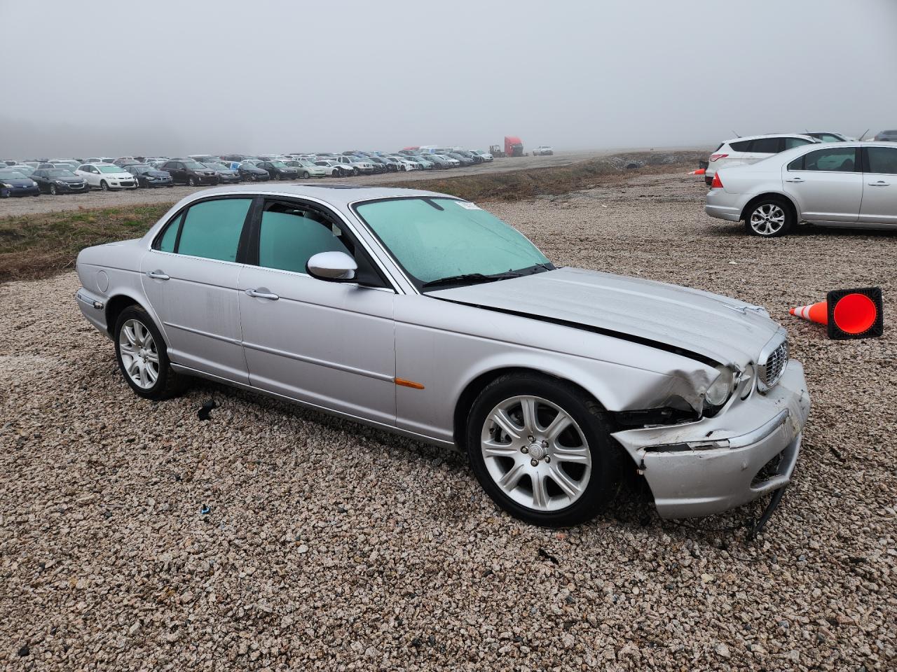 2004 Jaguar Vandenplas Silver vin: SAJWA74C64SG22394