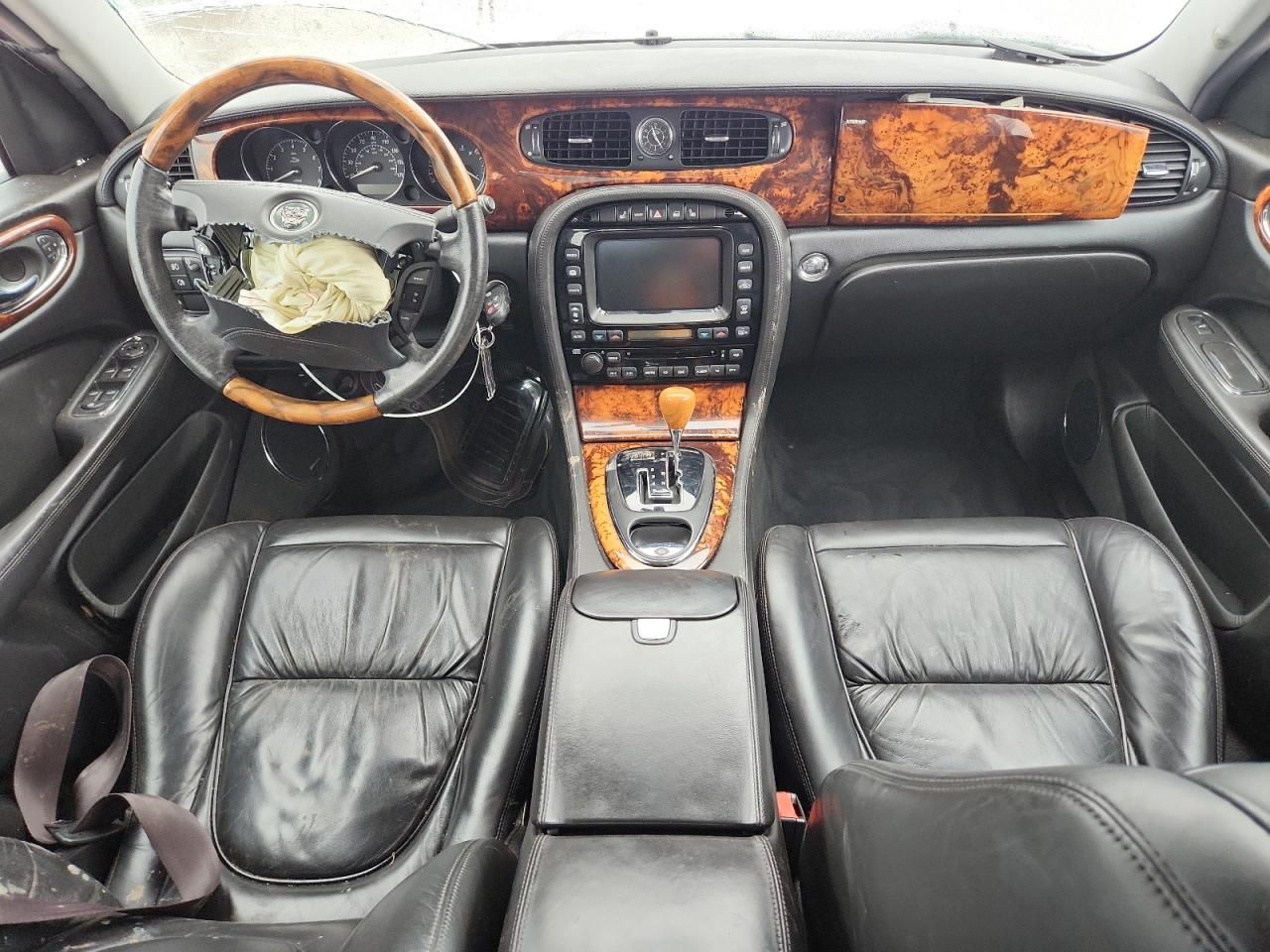 2004 Jaguar Vandenplas Silver vin: SAJWA74C64SG22394