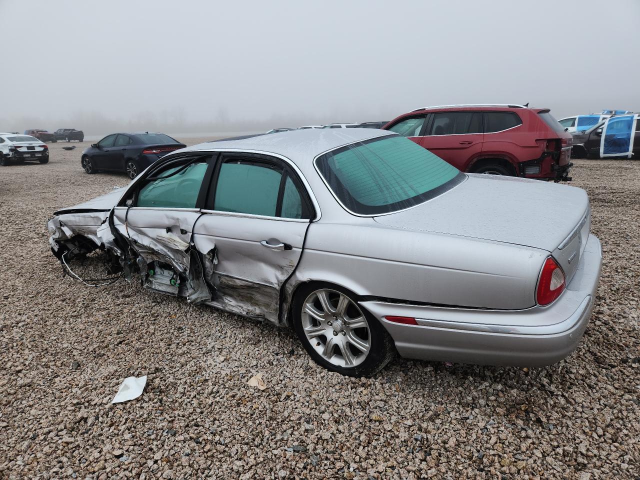 2004 Jaguar Vandenplas Silver vin: SAJWA74C64SG22394