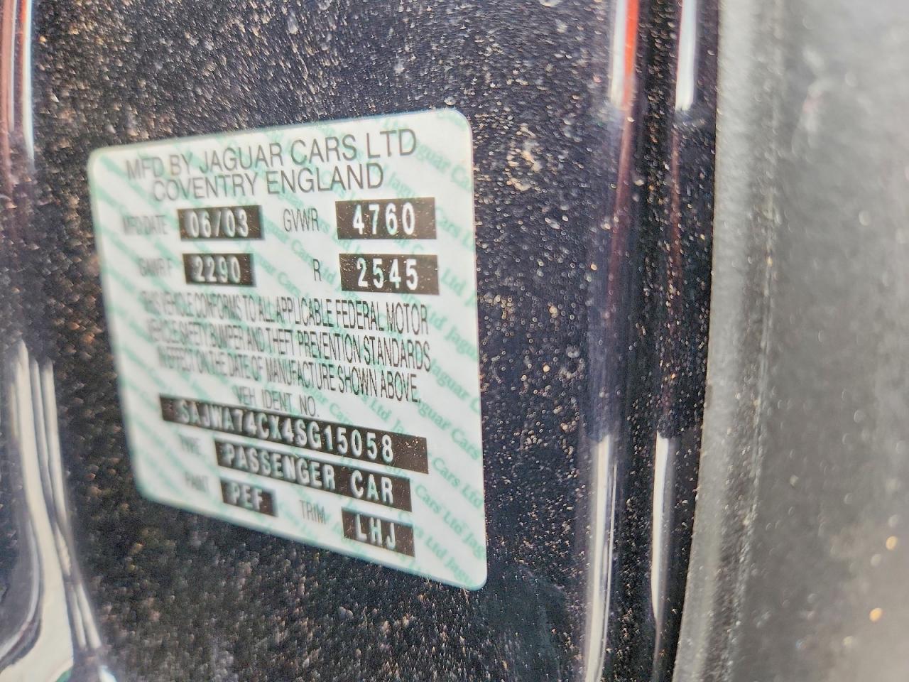 2004 Jaguar Vandenplas Black vin: SAJWA74CX4SG15058