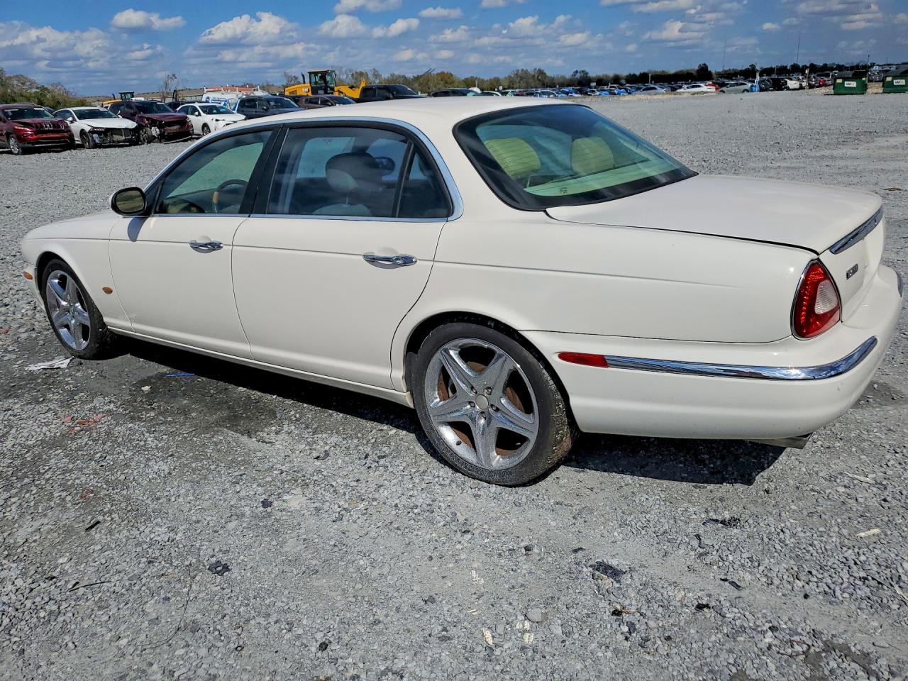 2006 Jaguar Xj8 L Белый vin: SAJWA79B16SH06898