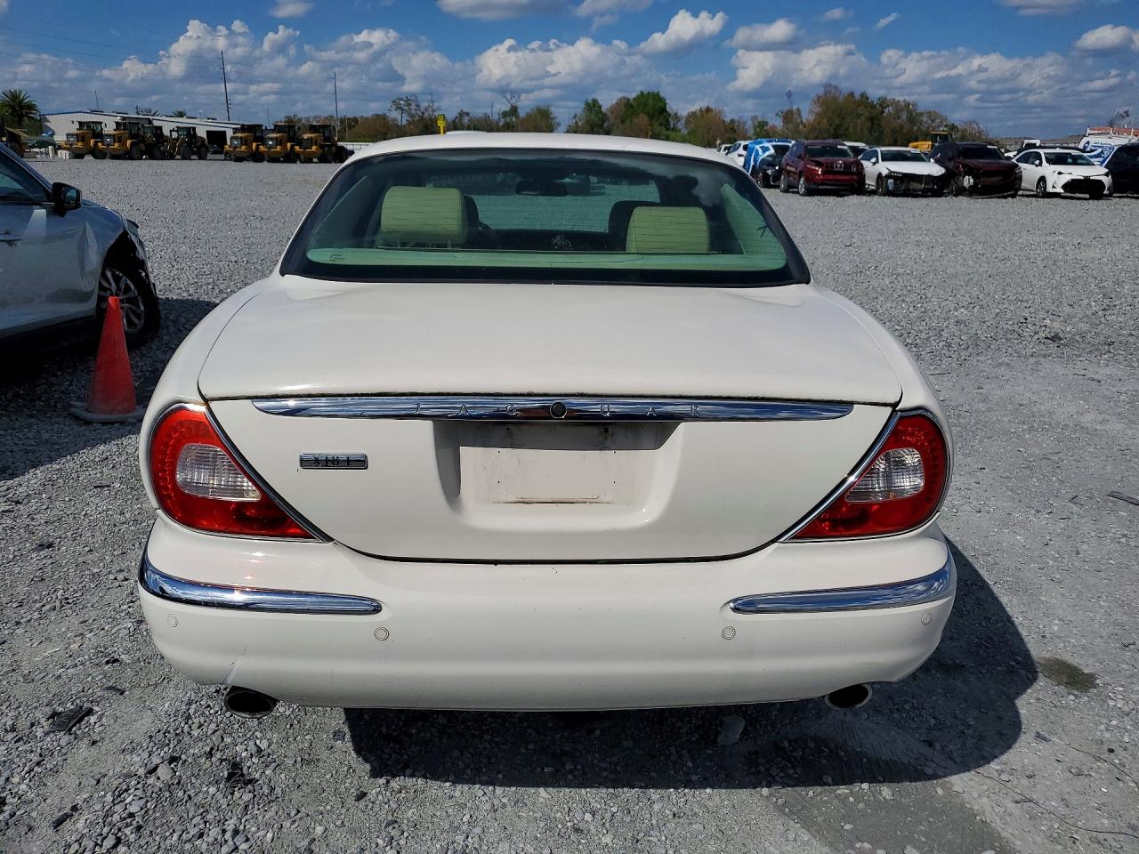 2006 Jaguar Xj8 L Белый vin: SAJWA79B16SH06898
