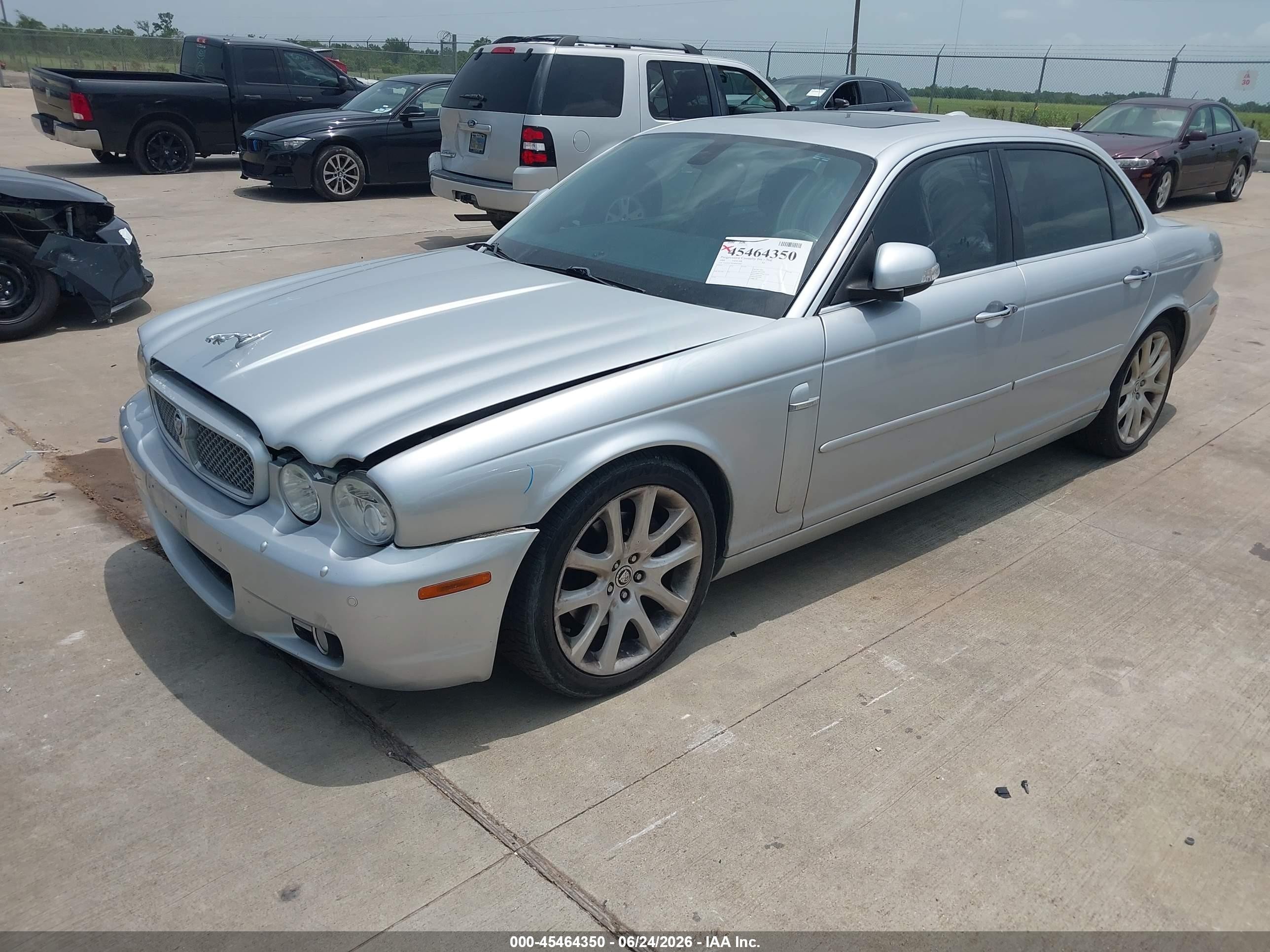 2008 Jaguar Xj Xj8 L Серебряный vin: SAJWA79B18SH26961