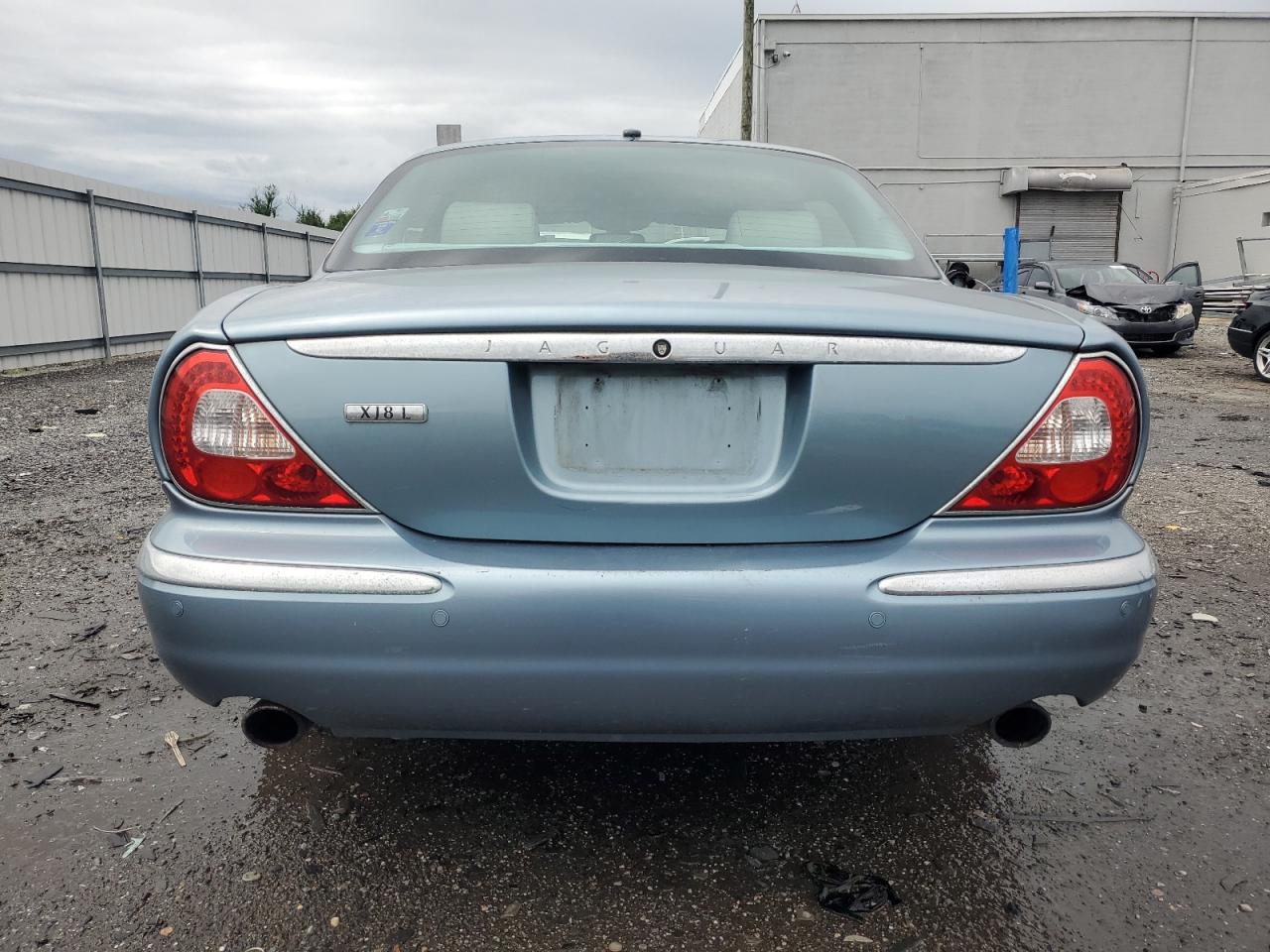 2006 Jaguar Xj8 L Blue vin: SAJWA79B26SH09180