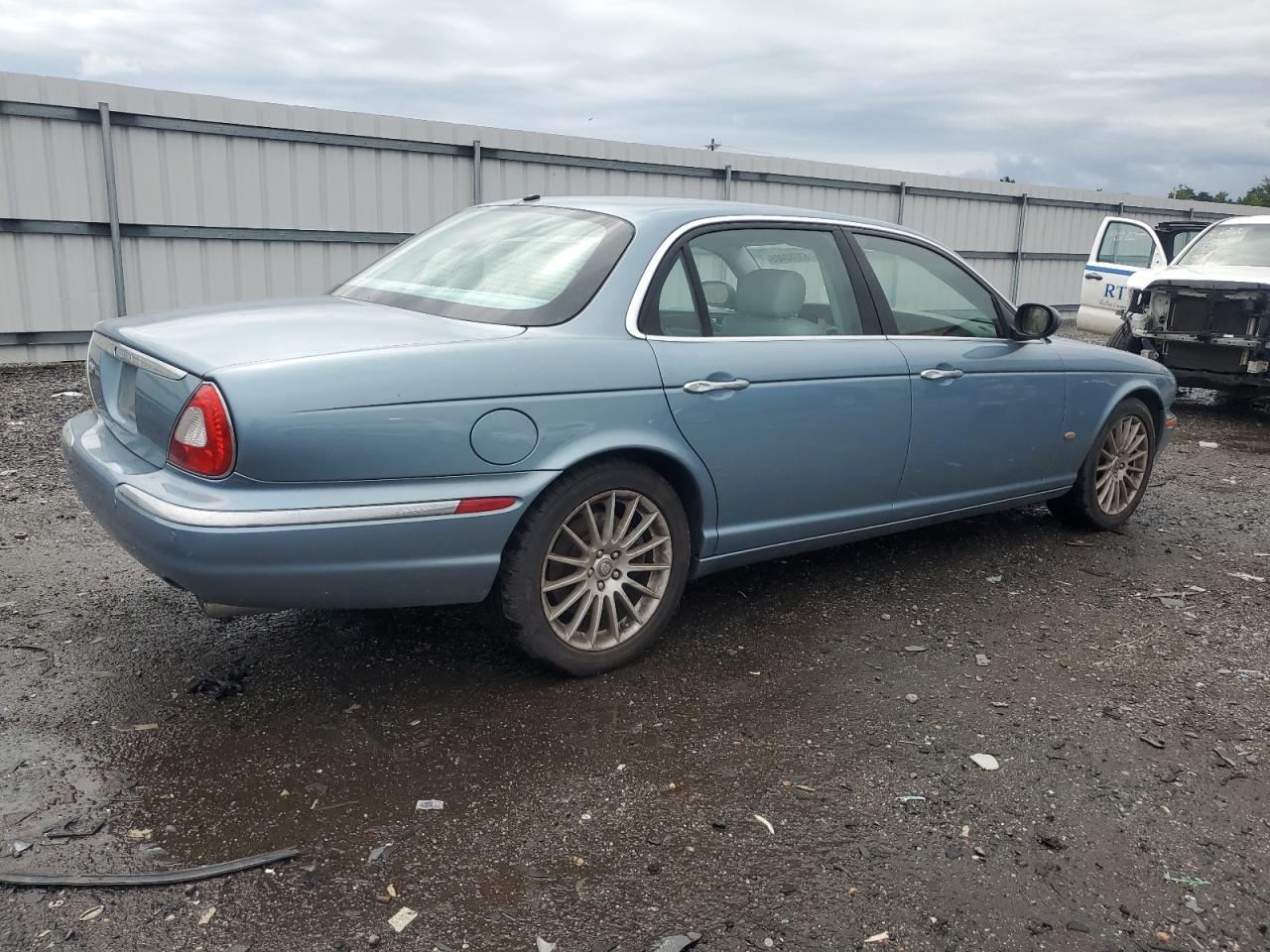 2006 Jaguar Xj8 L Blue vin: SAJWA79B26SH09180