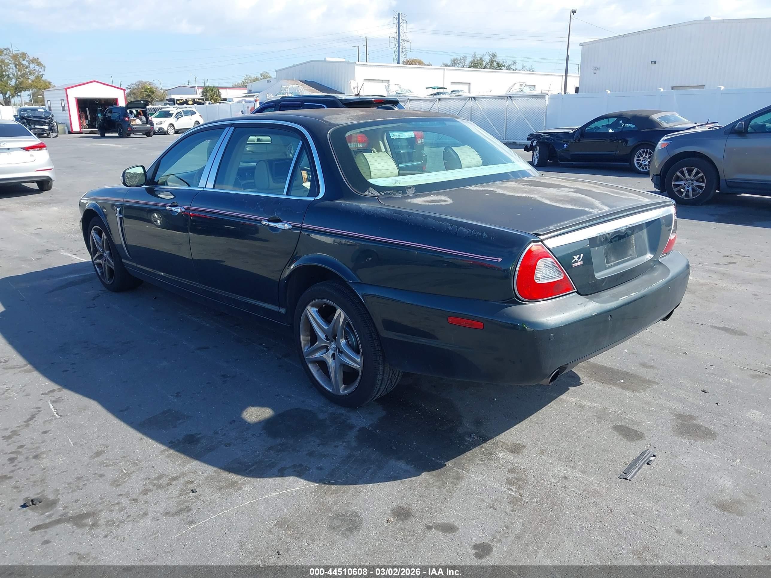 2008 Jaguar Xj Xj8 L Black vin: SAJWA79B28SH21140