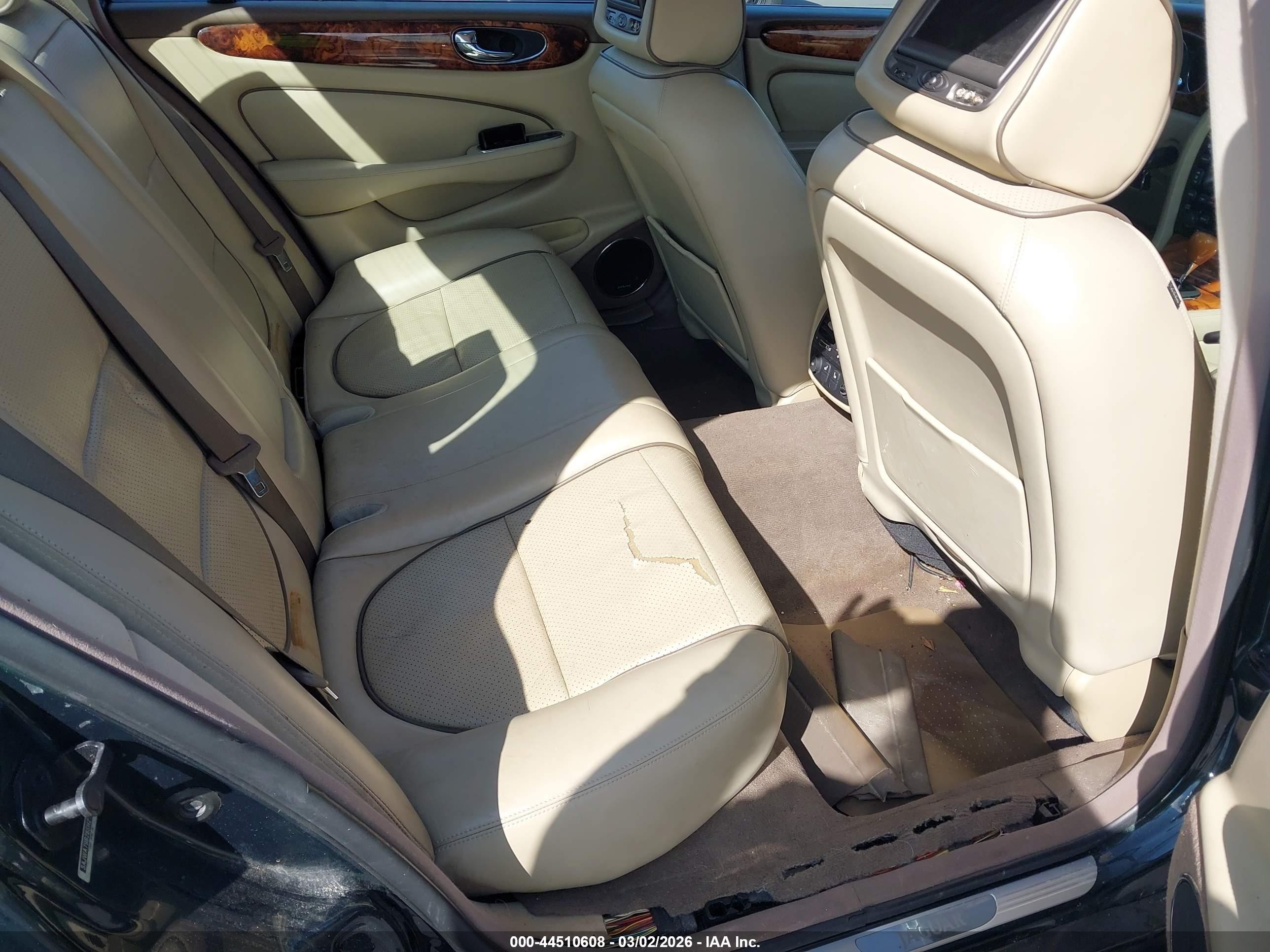 2008 Jaguar Xj Xj8 L Black vin: SAJWA79B28SH21140