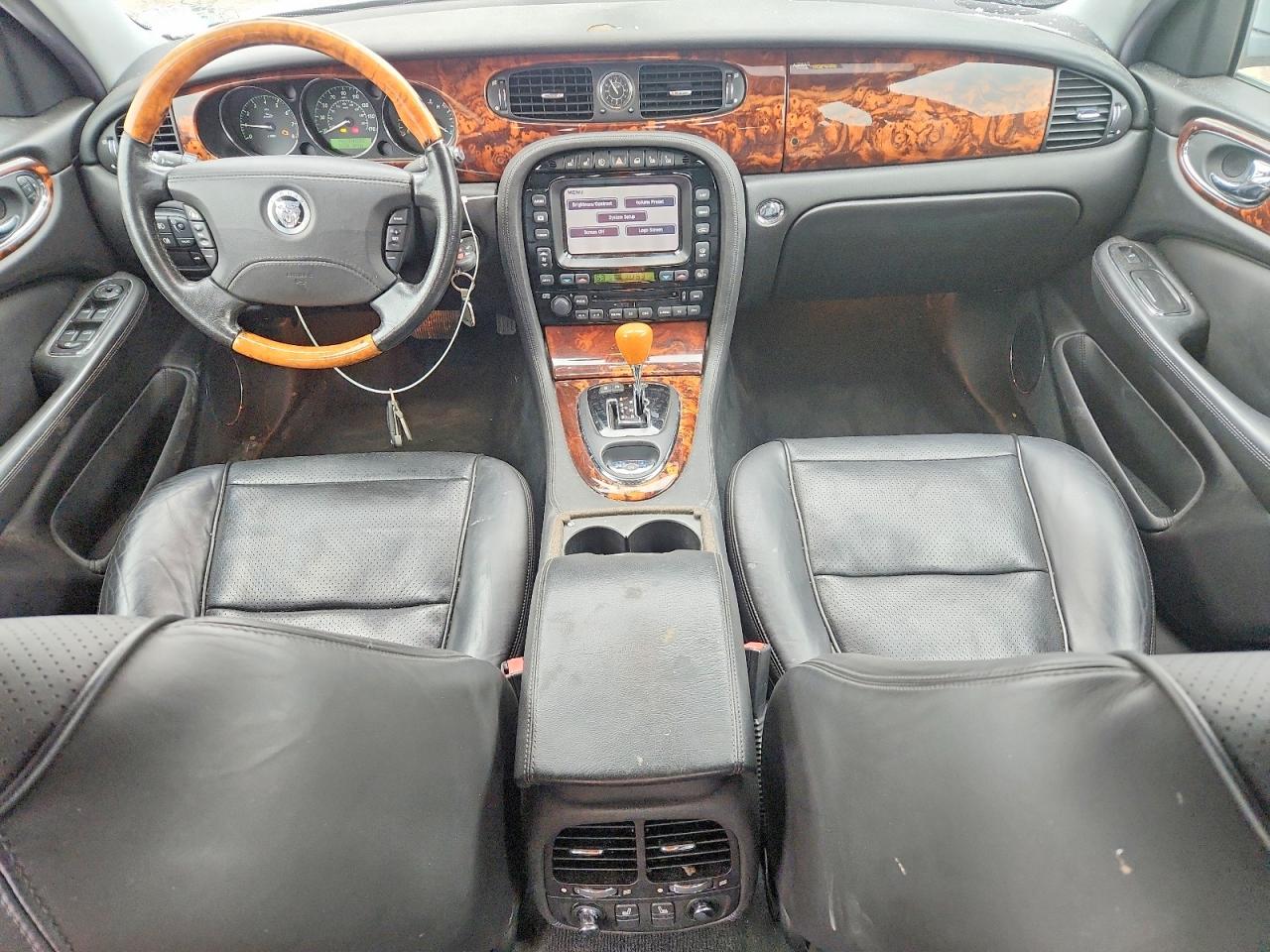 2008 Jaguar Xj8 L Silver vin: SAJWA79B28SH23163