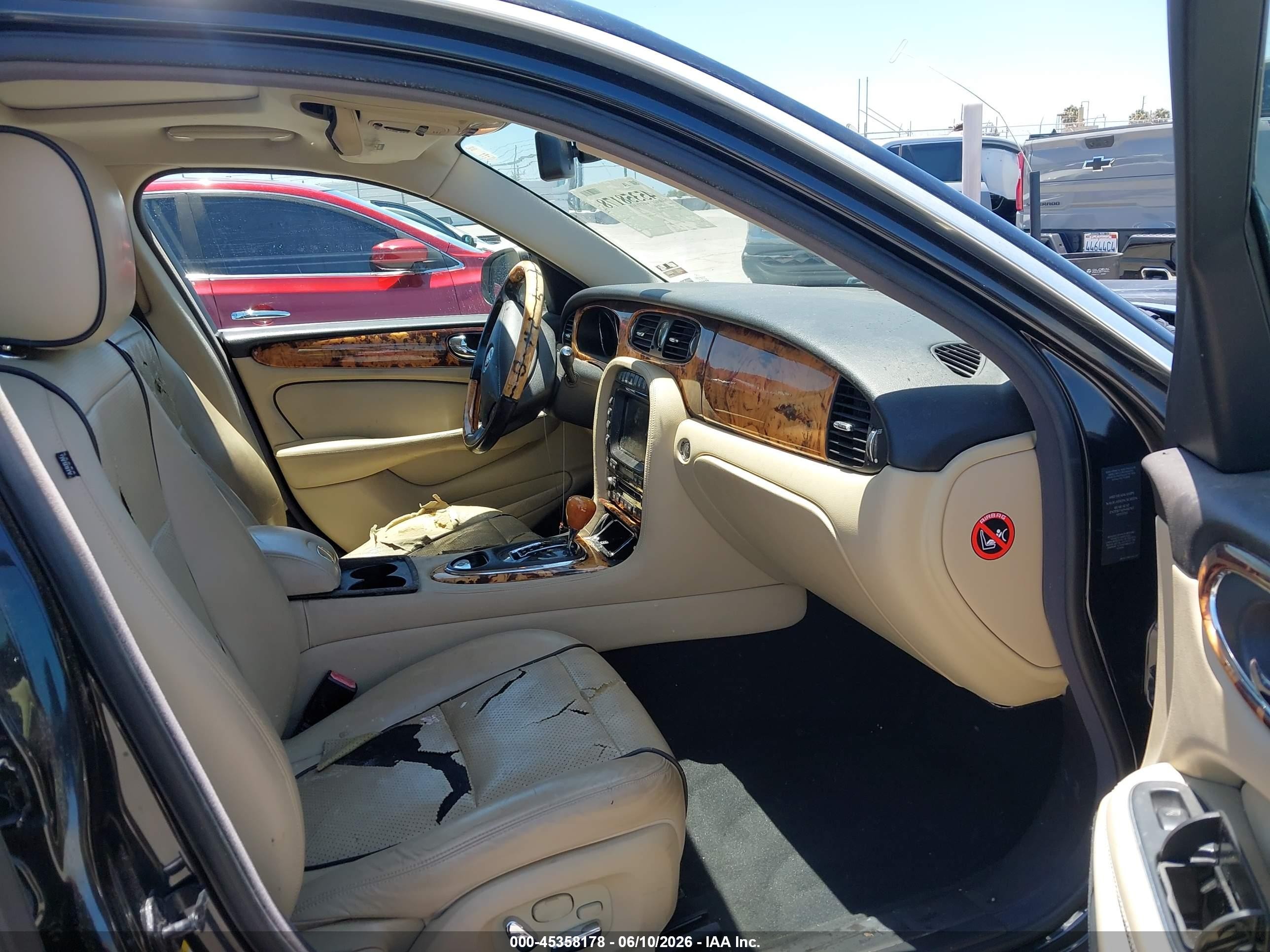 2008 Jaguar Xj Xj8 L Black vin: SAJWA79B38SH20711