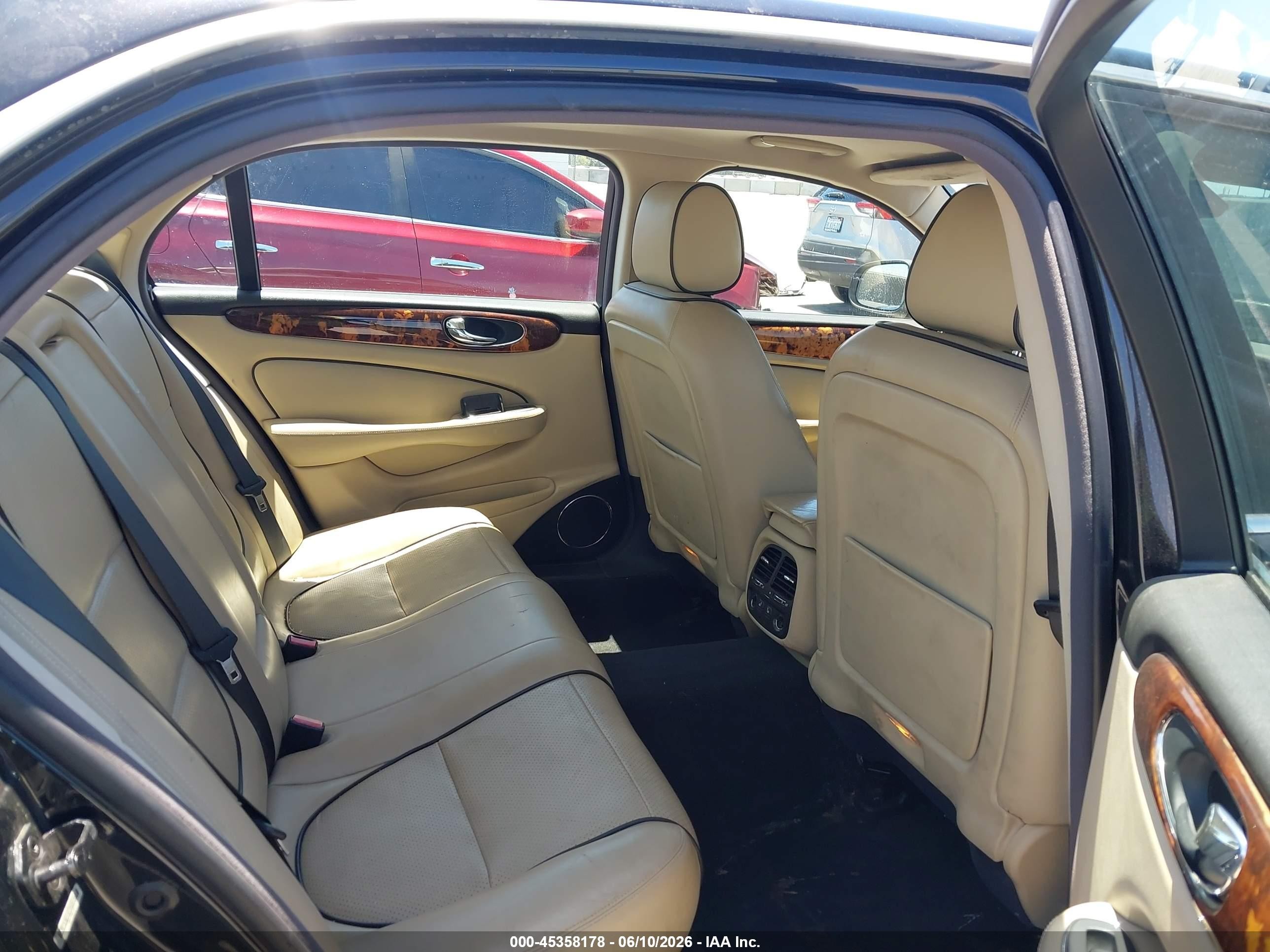 2008 Jaguar Xj Xj8 L Black vin: SAJWA79B38SH20711