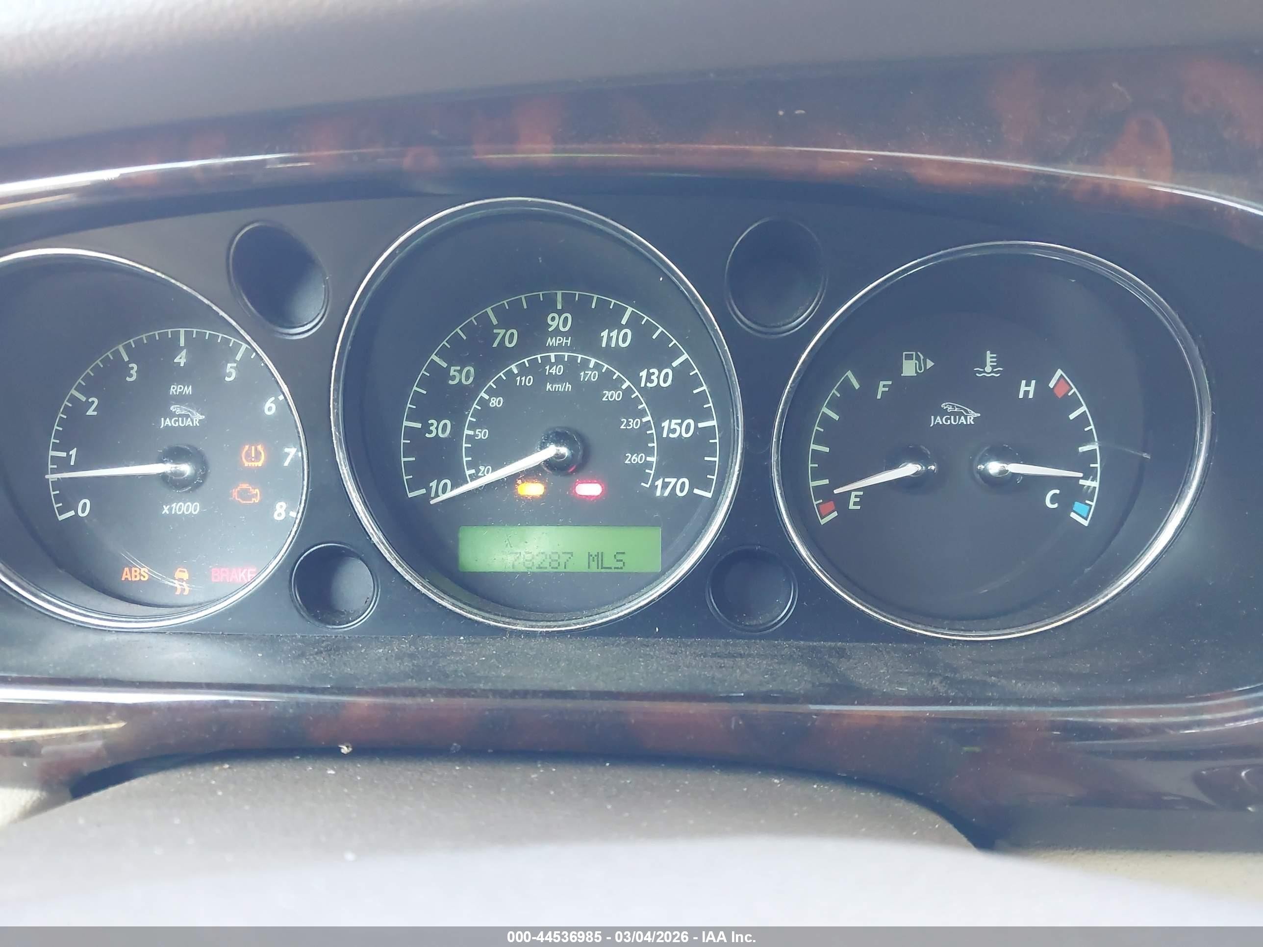 2008 Jaguar Xj Xj8 L Gold vin: SAJWA79B38SH20739