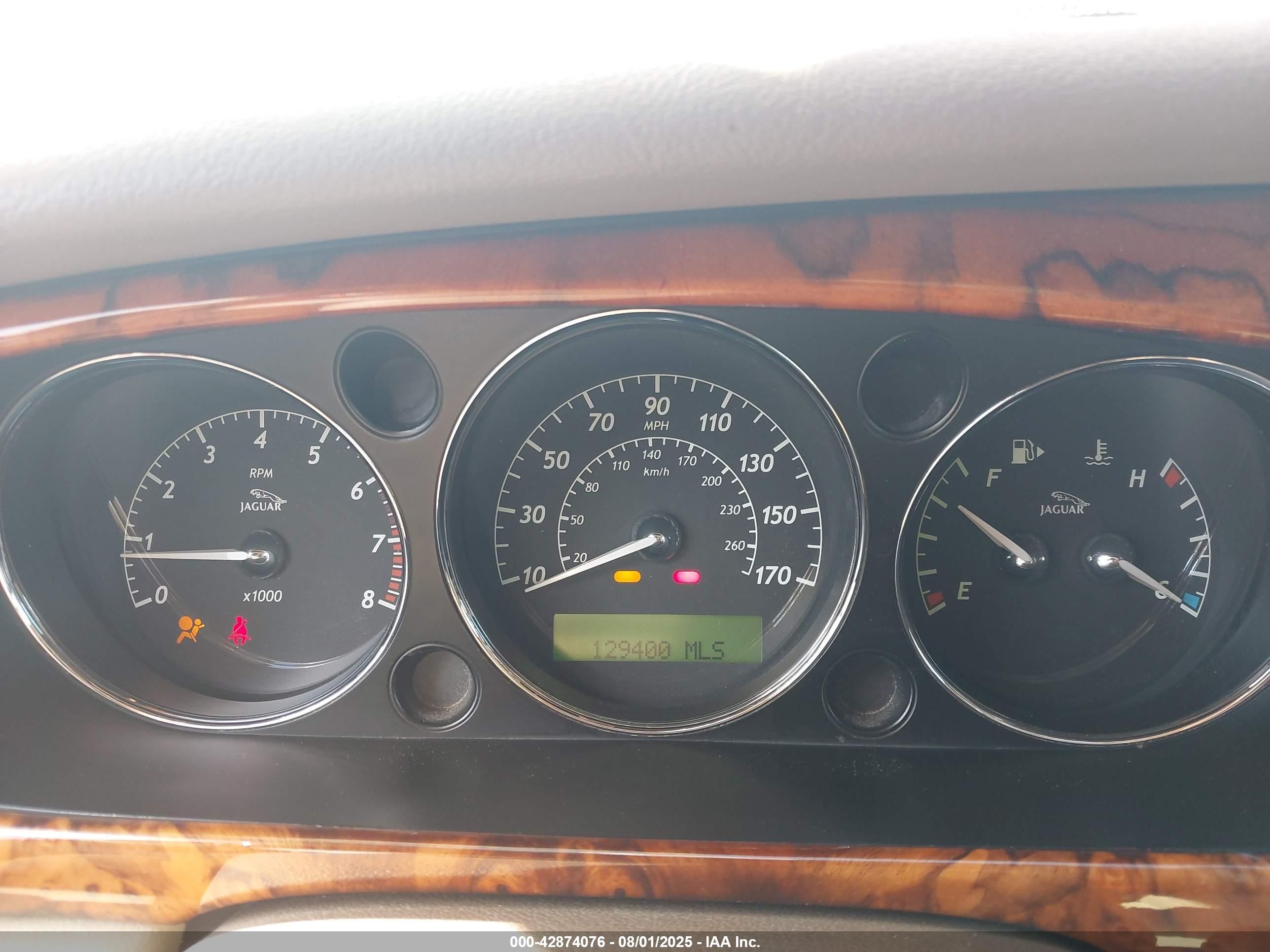 2008 Jaguar Xj Xj8 L White vin: SAJWA79B48SH20684