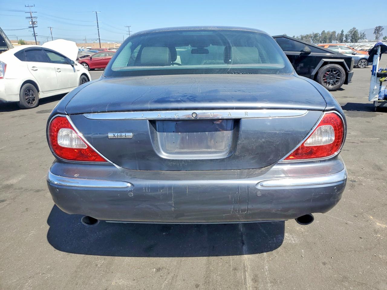 2006 Jaguar Xj8 L Серый vin: SAJWA79B66SH09019