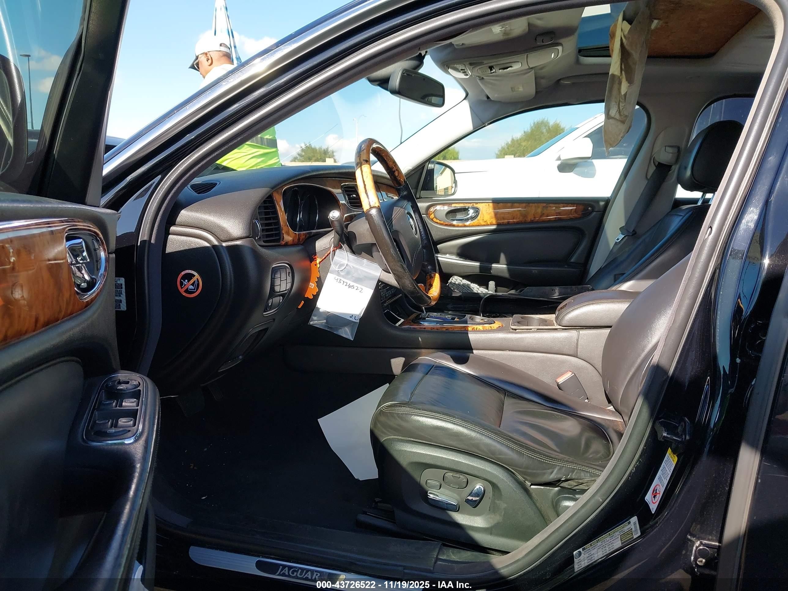 2008 Jaguar Xj Xj8 L Black vin: SAJWA79B68SH21531