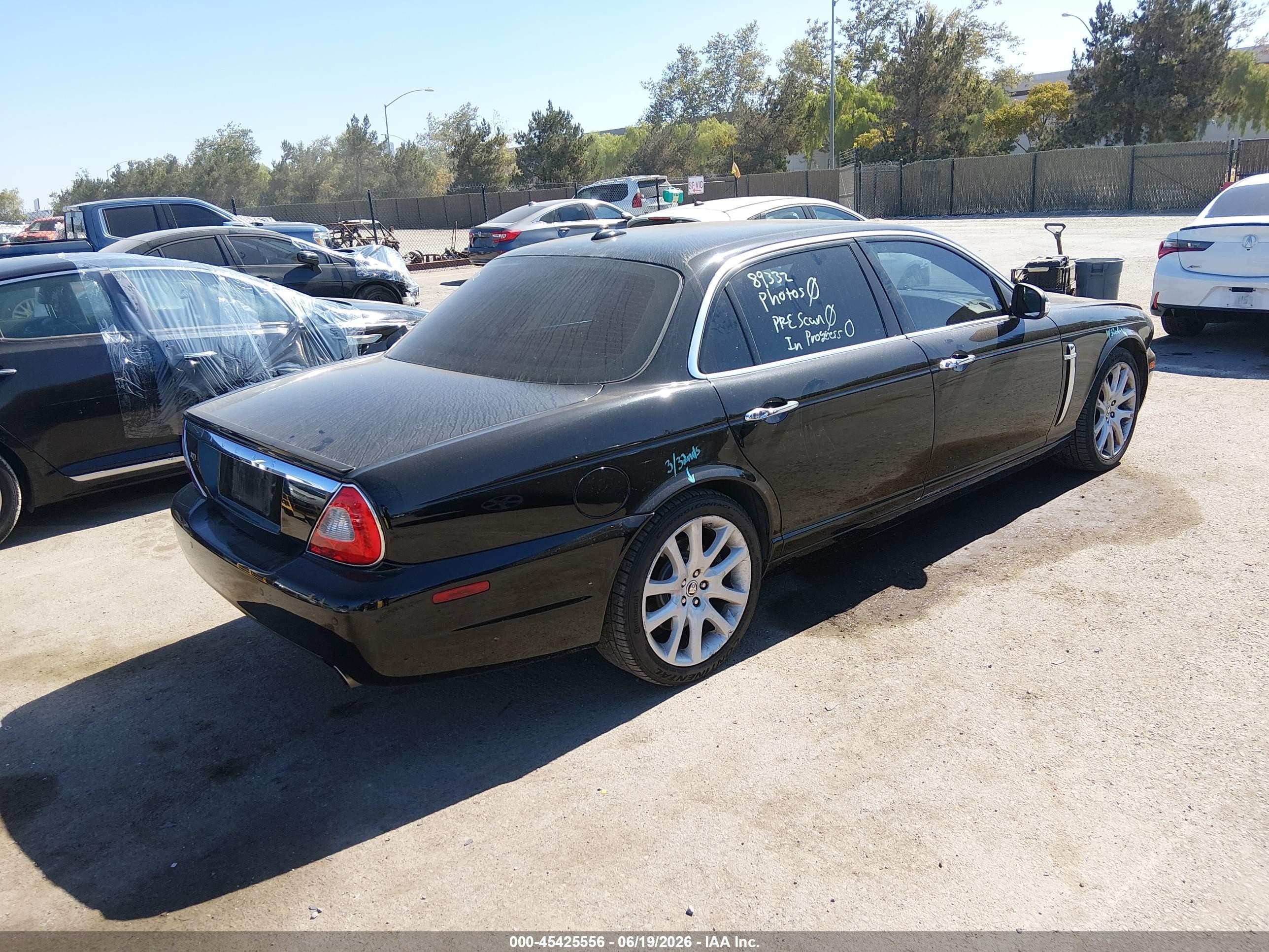 2008 Jaguar Xj Xj8 L Black vin: SAJWA79B78SH23062