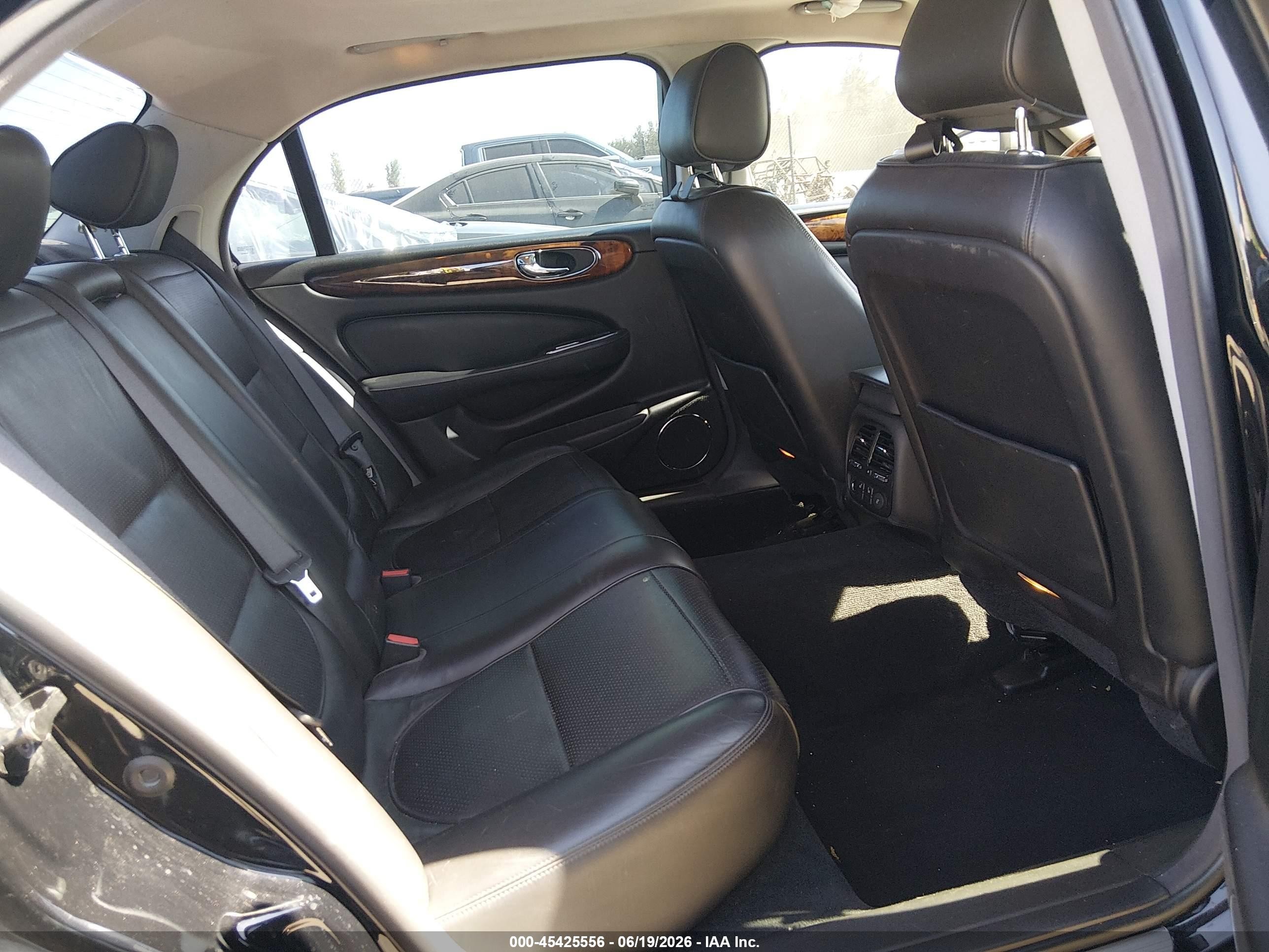 2008 Jaguar Xj Xj8 L Black vin: SAJWA79B78SH23062