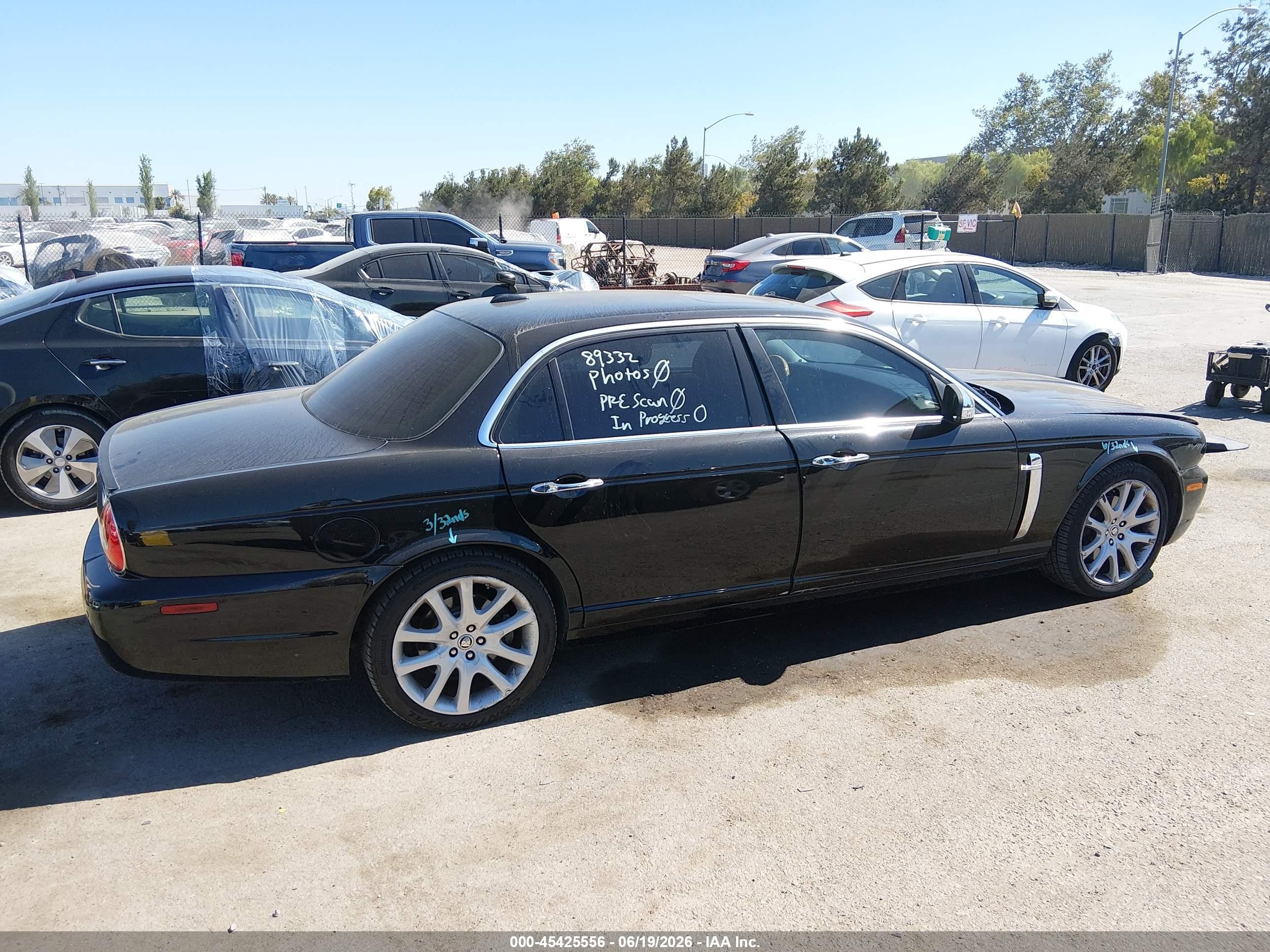 2008 Jaguar Xj Xj8 L Black vin: SAJWA79B78SH23062