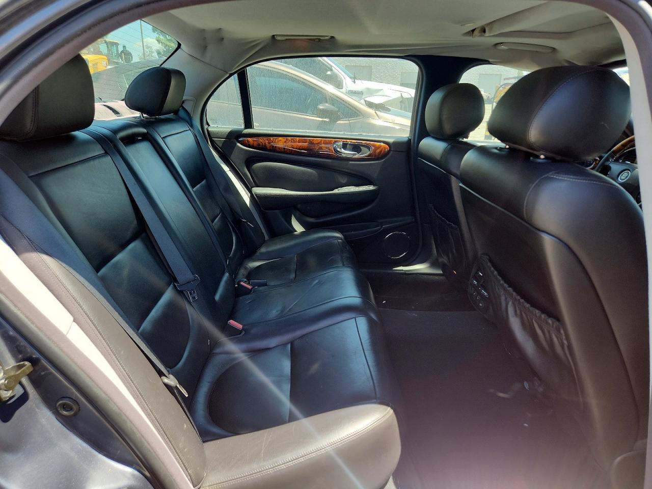 2006 Jaguar Xj8 L Silver vin: SAJWA79B86SH09006