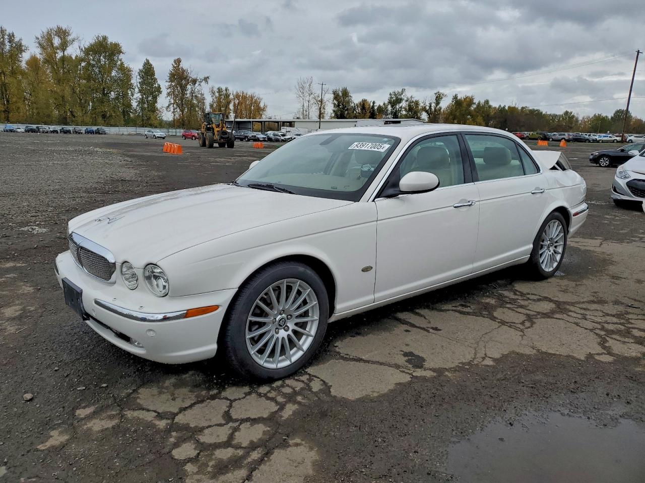2006 Jaguar Xj8 L Белый vin: SAJWA79B96SH08091