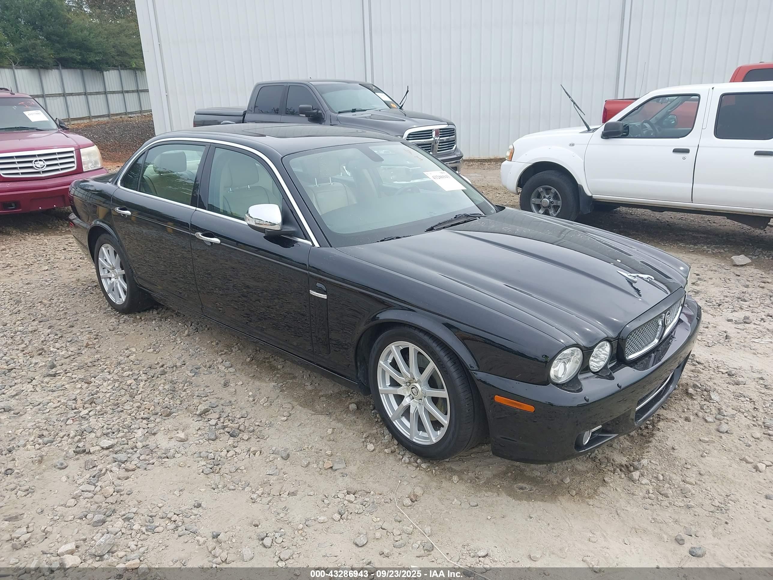 2008 Jaguar Xj Xj8 L Black vin: SAJWA79B98SH19448
