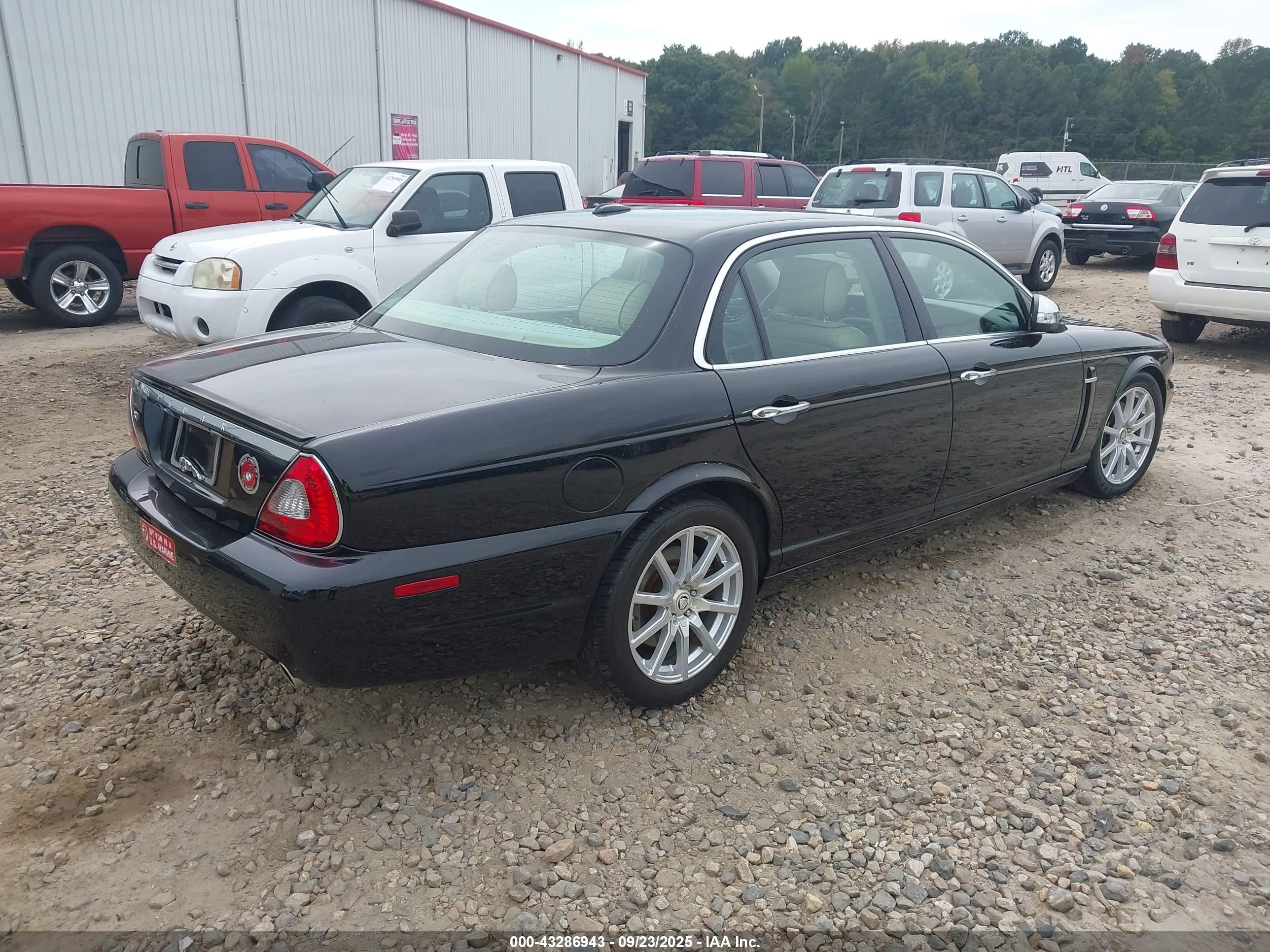 2008 Jaguar Xj Xj8 L Black vin: SAJWA79B98SH19448