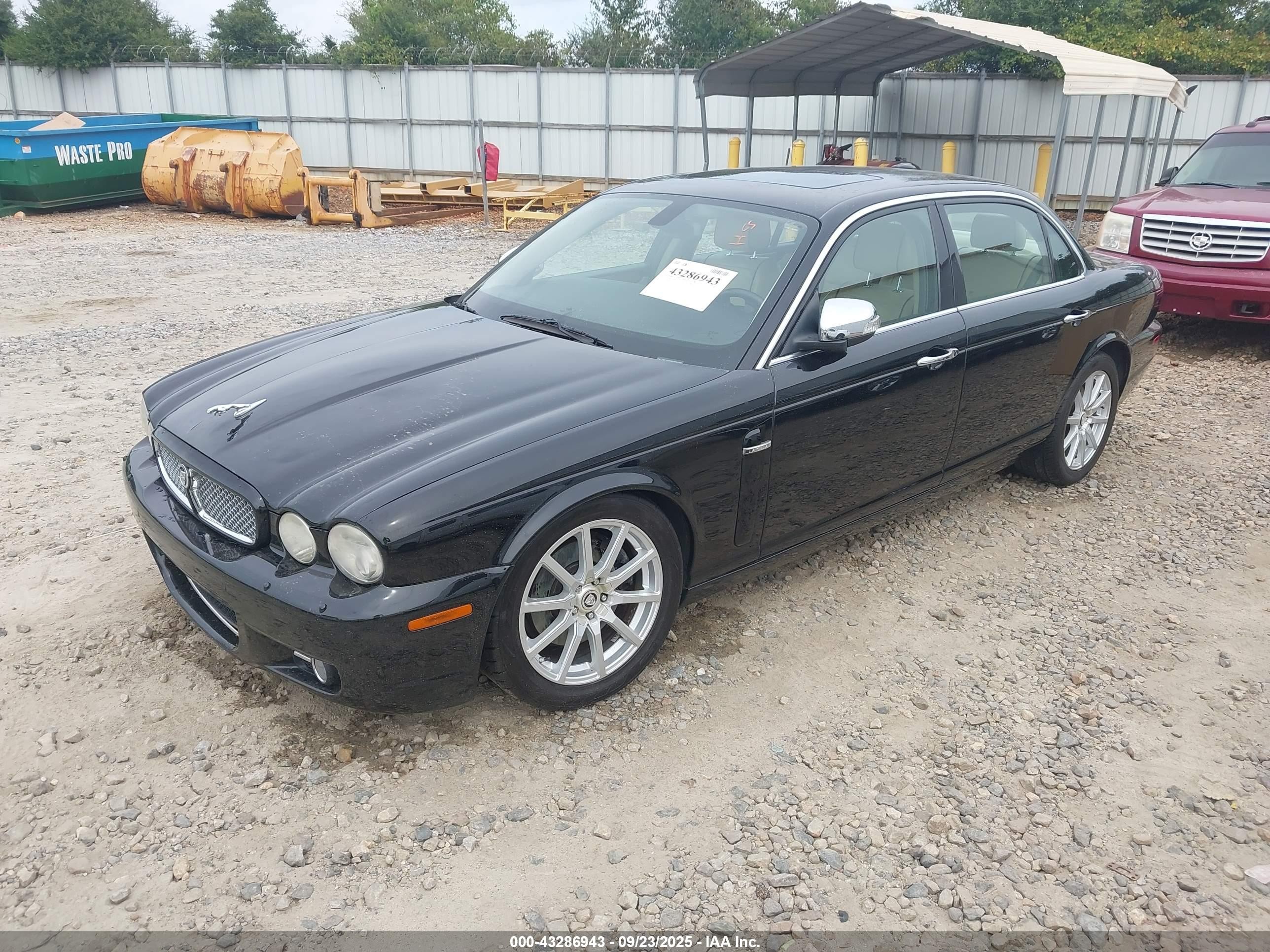2008 Jaguar Xj Xj8 L Black vin: SAJWA79B98SH19448