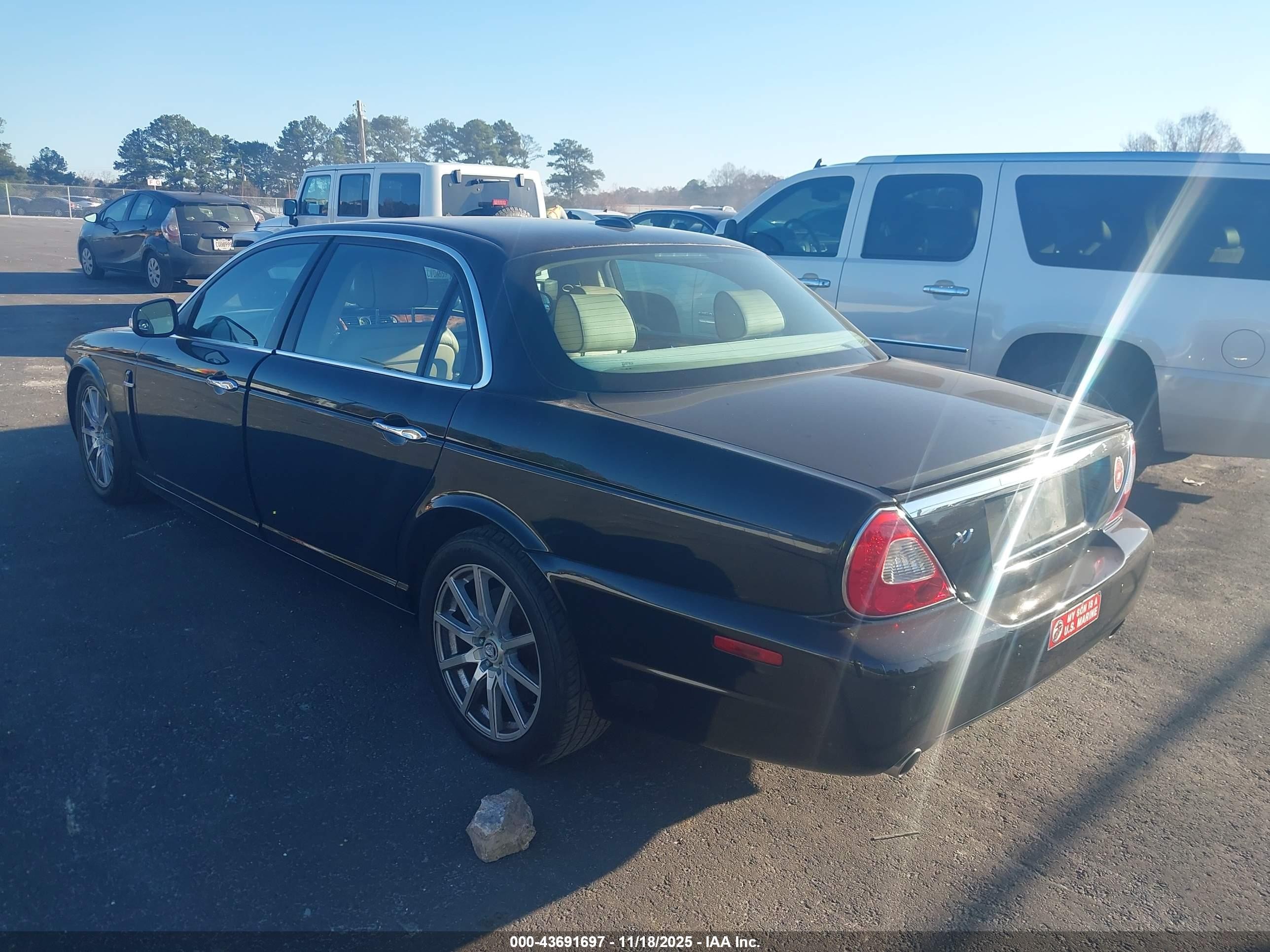 2008 Jaguar Xj Xj8 L Black vin: SAJWA79B98SH19448