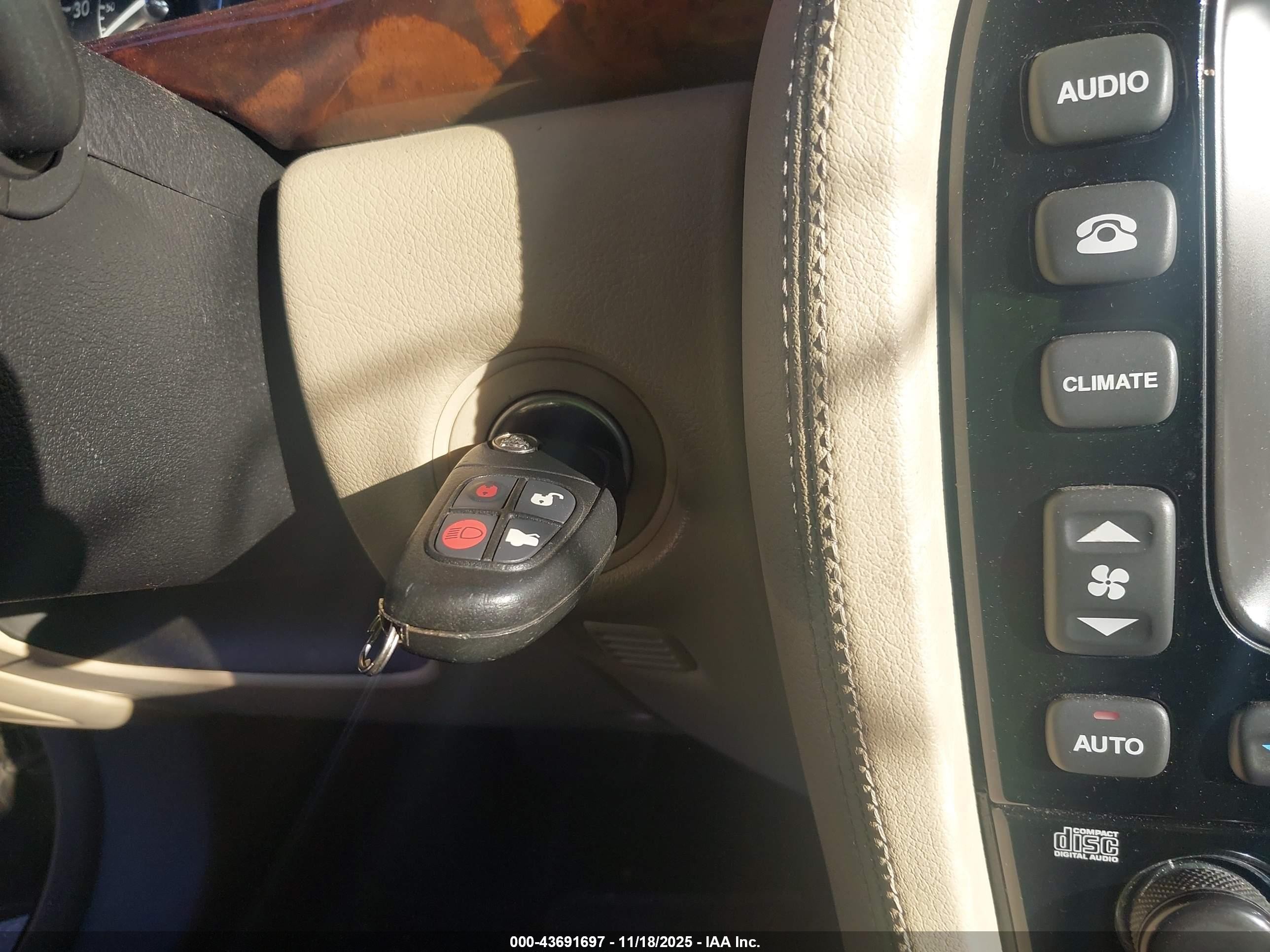 2008 Jaguar Xj Xj8 L Black vin: SAJWA79B98SH19448
