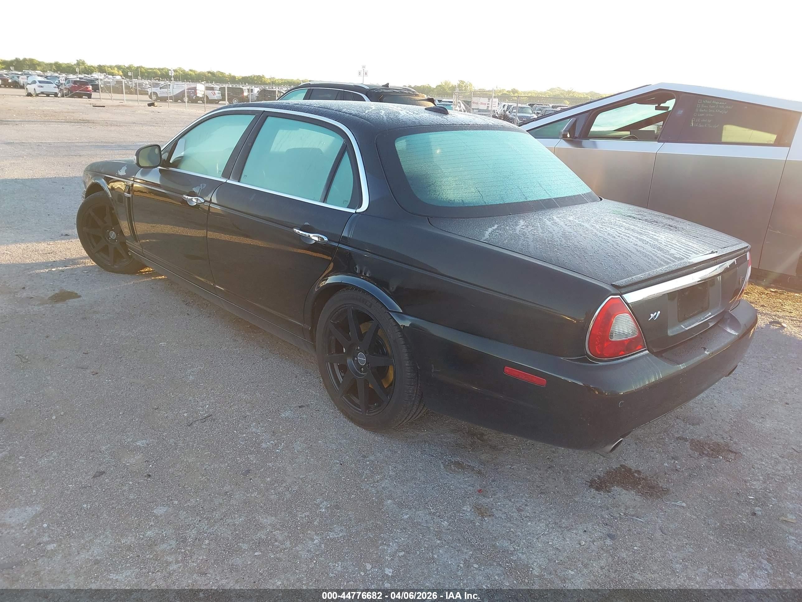 2009 Jaguar Xj Xj8 L Черный vin: SAJWA79BX9SH30606