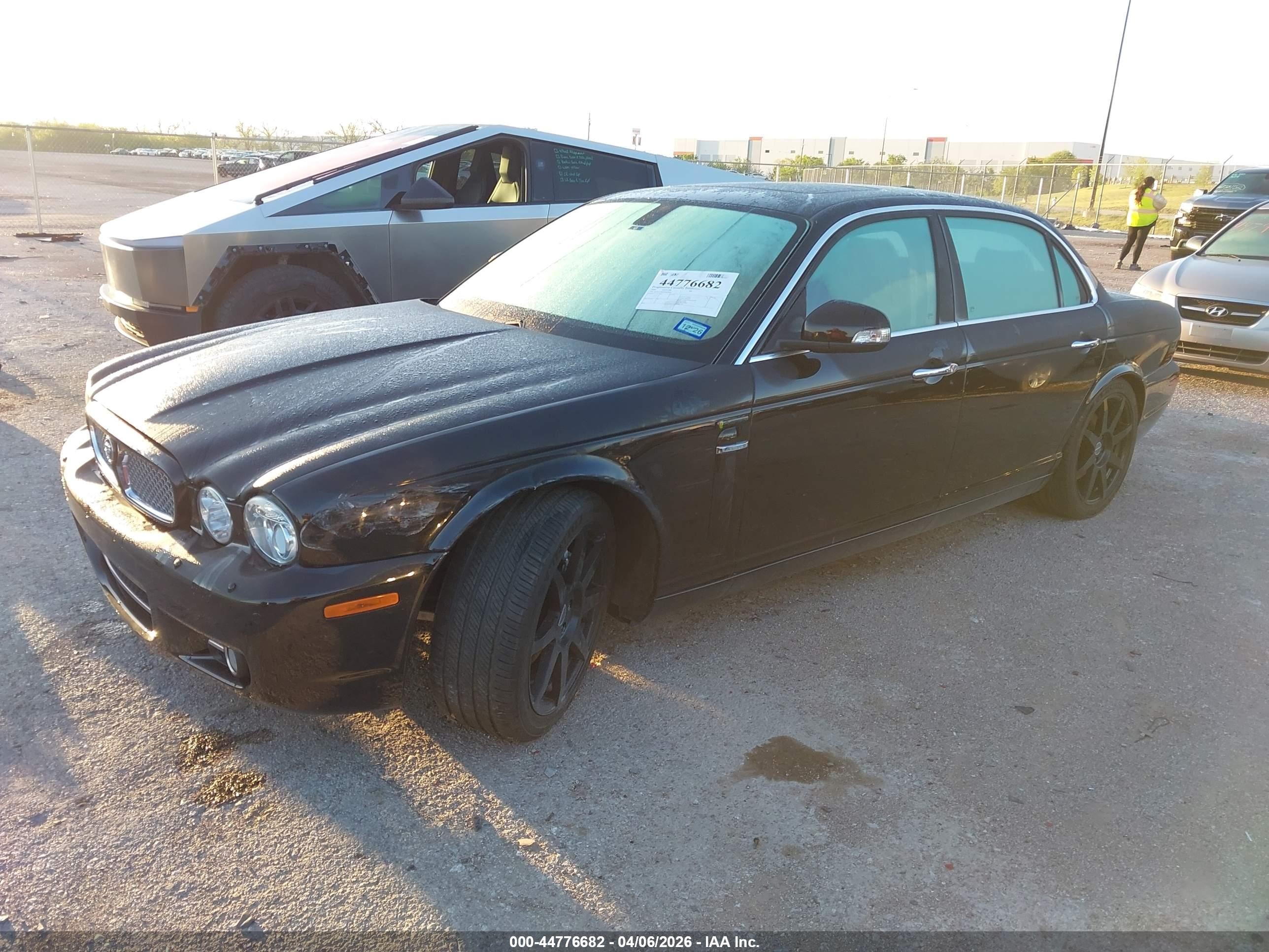 2009 Jaguar Xj Xj8 L Черный vin: SAJWA79BX9SH30606