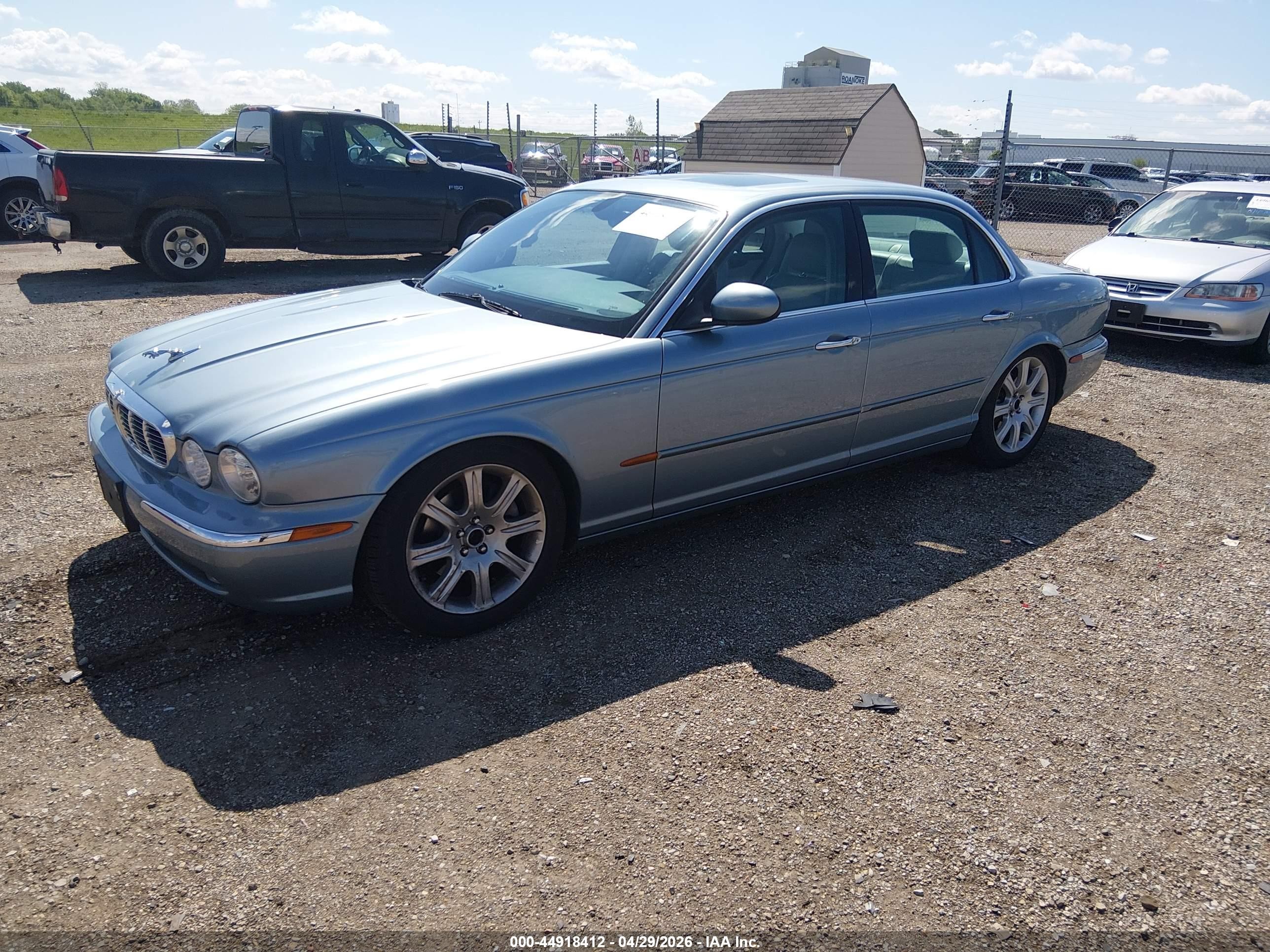 2005 Jaguar Xj Xj8 L Light Blue vin: SAJWA79C25SG48050
