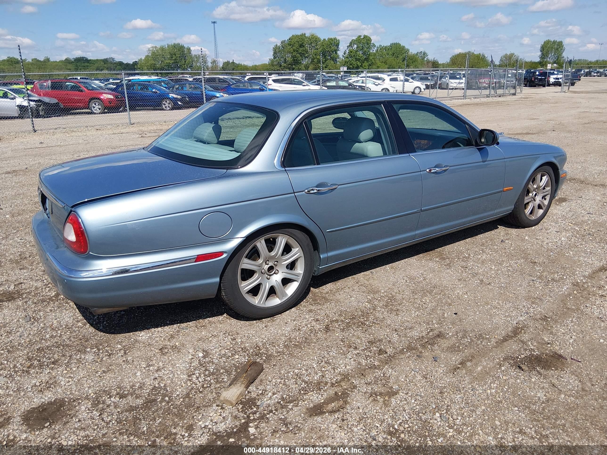 2005 Jaguar Xj Xj8 L Light Blue vin: SAJWA79C25SG48050