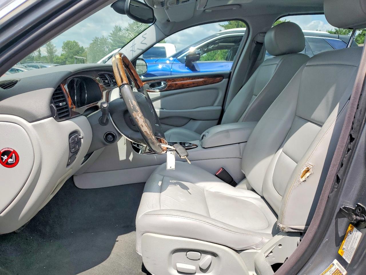2005 Jaguar Xj8 L Серый vin: SAJWA79C55SG42064