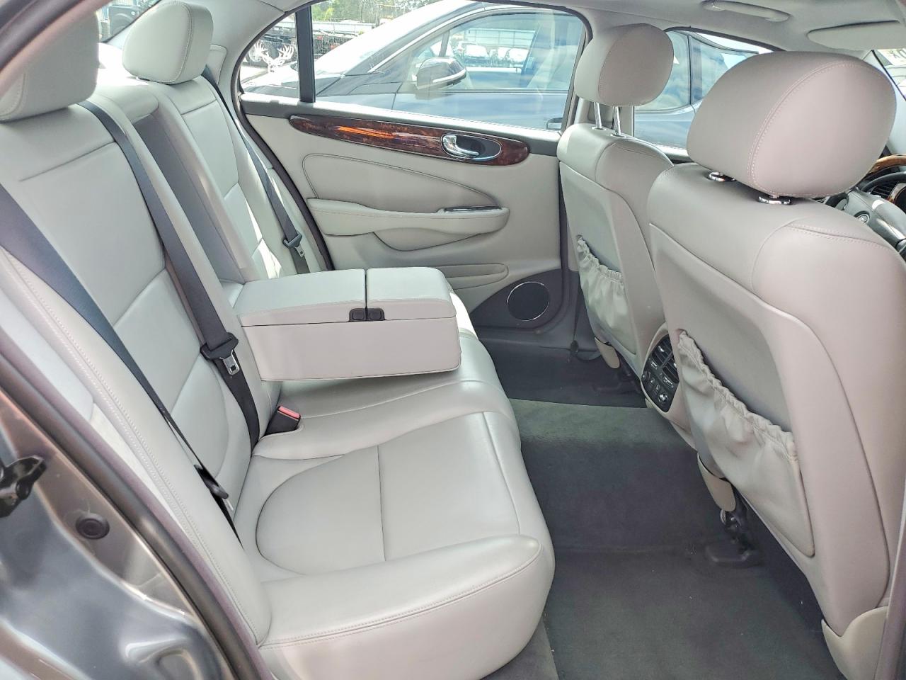 2005 Jaguar Xj8 L Серый vin: SAJWA79C55SG42064