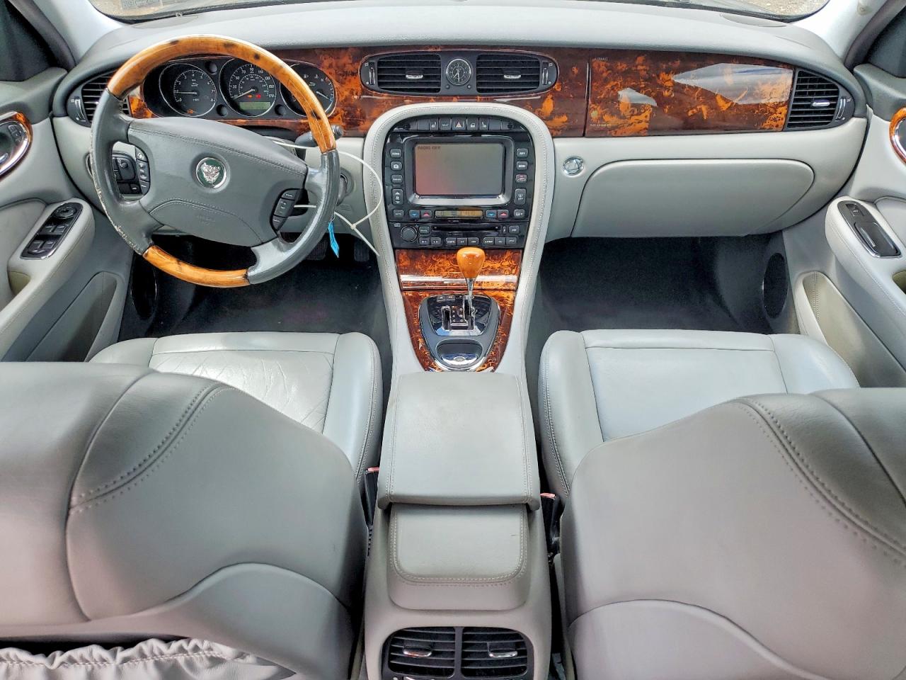 2005 Jaguar Xj8 L Серый vin: SAJWA79C55SG42064