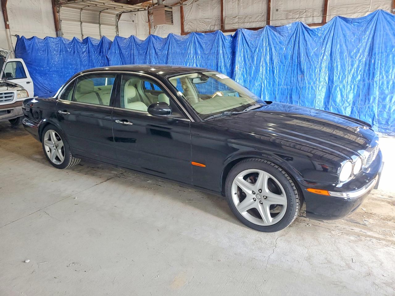 2005 Jaguar Xj8 L Black vin: SAJWA79C65SG47323