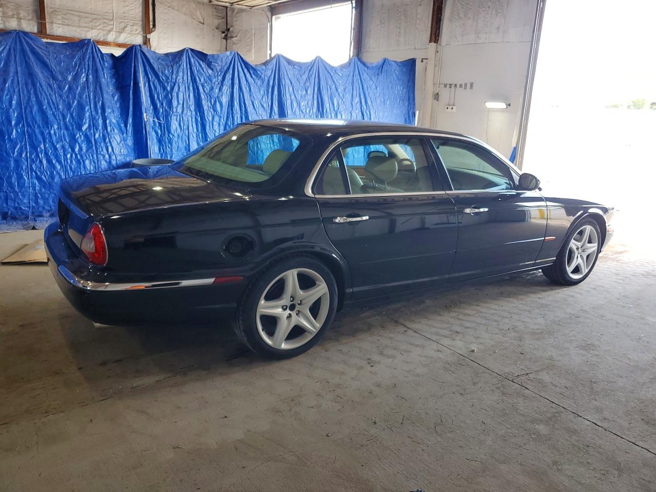 2005 Jaguar Xj8 L Black vin: SAJWA79C65SG47323