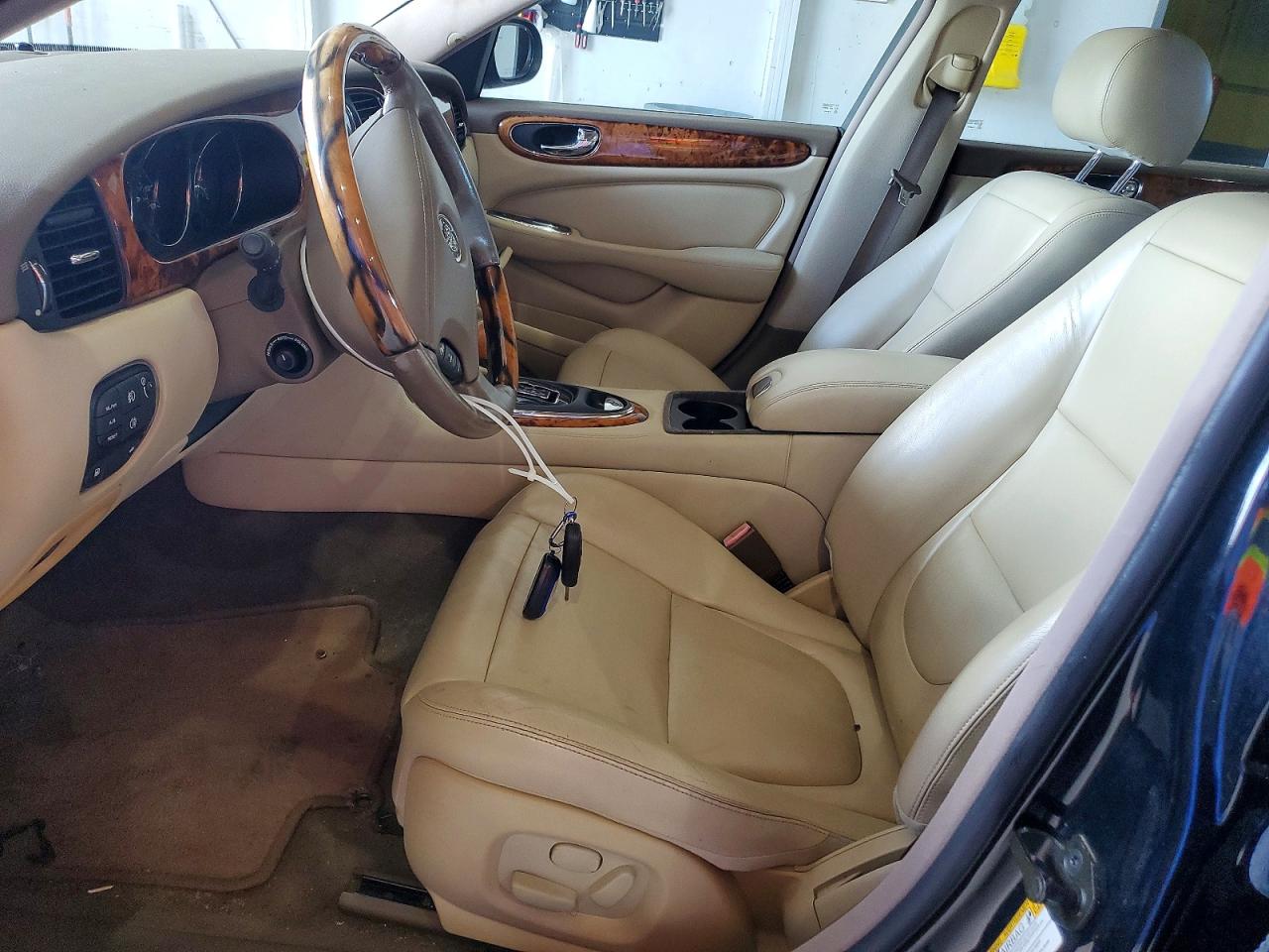2005 Jaguar Xj8 L Black vin: SAJWA79C65SG47323