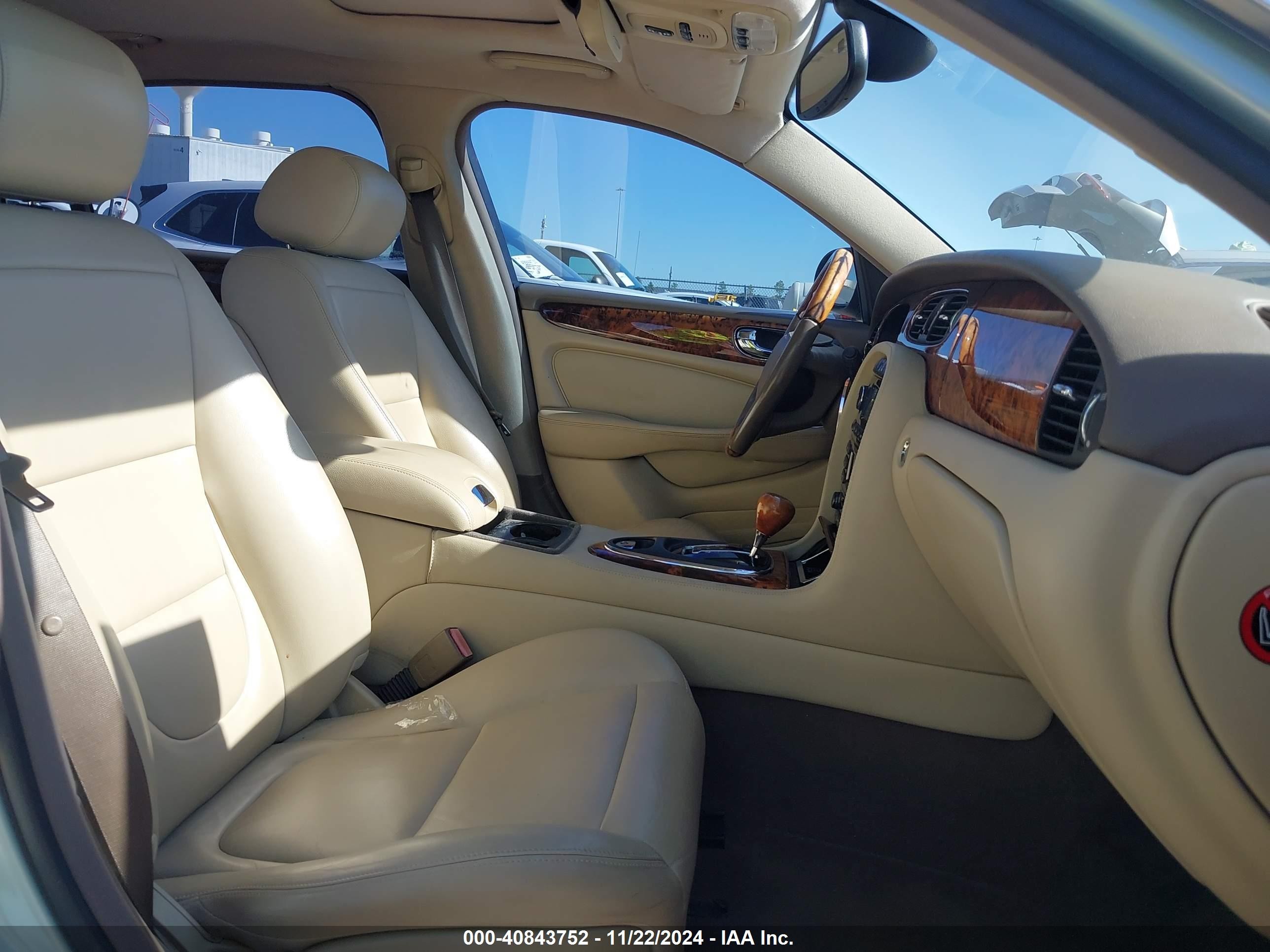 2005 Jaguar Xj Xj8 L Silver vin: SAJWA79C85SG43791