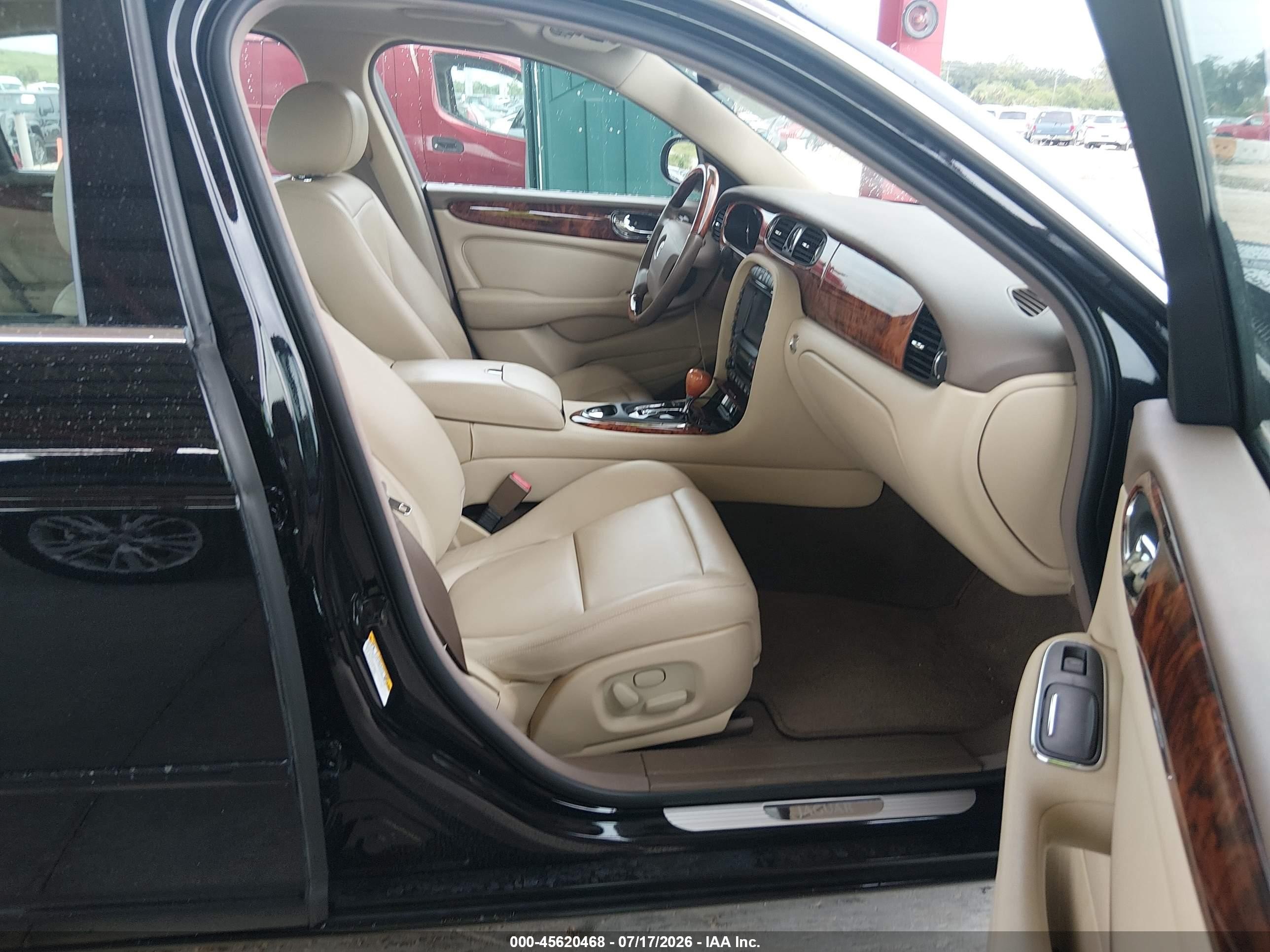 2005 Jaguar Xj Xj8 L Black vin: SAJWA79C95SG42813
