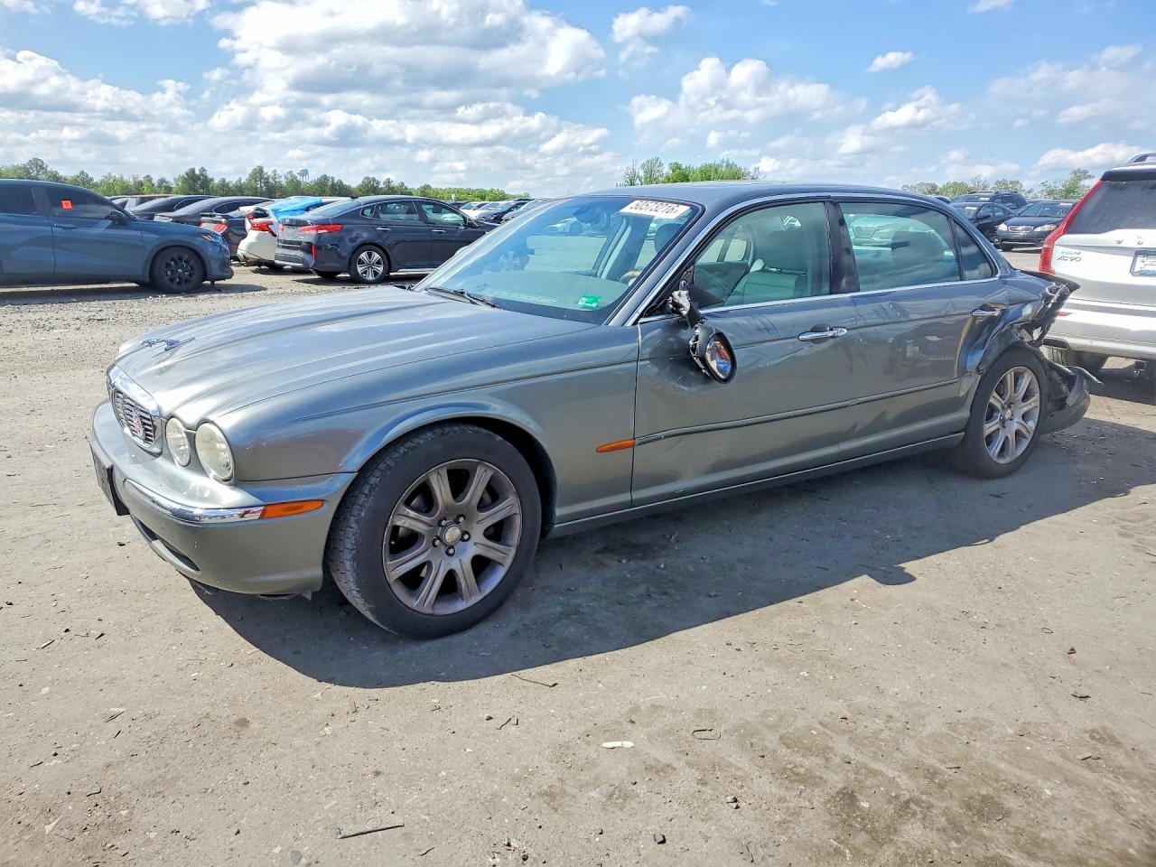 2005 Jaguar Xj8 L Серый vin: SAJWA79C95SG48787