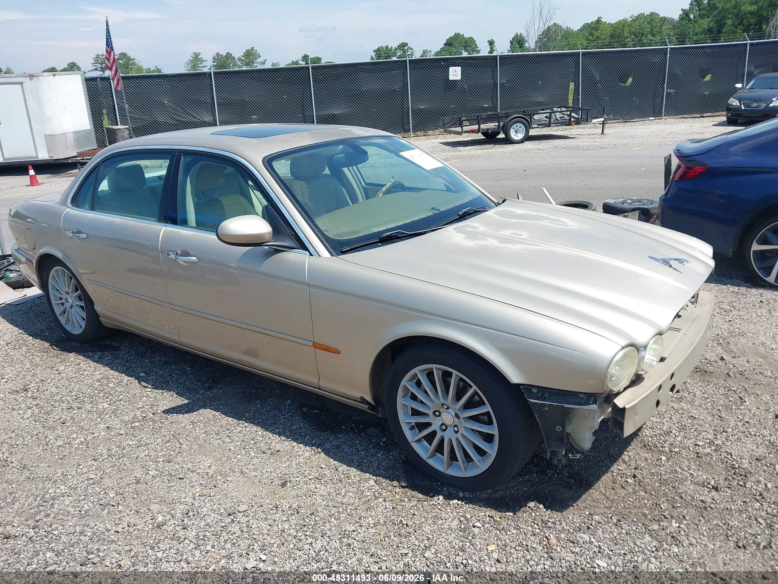 2005 Jaguar Xj Xj8 L Brown vin: SAJWA79CX5SG37491