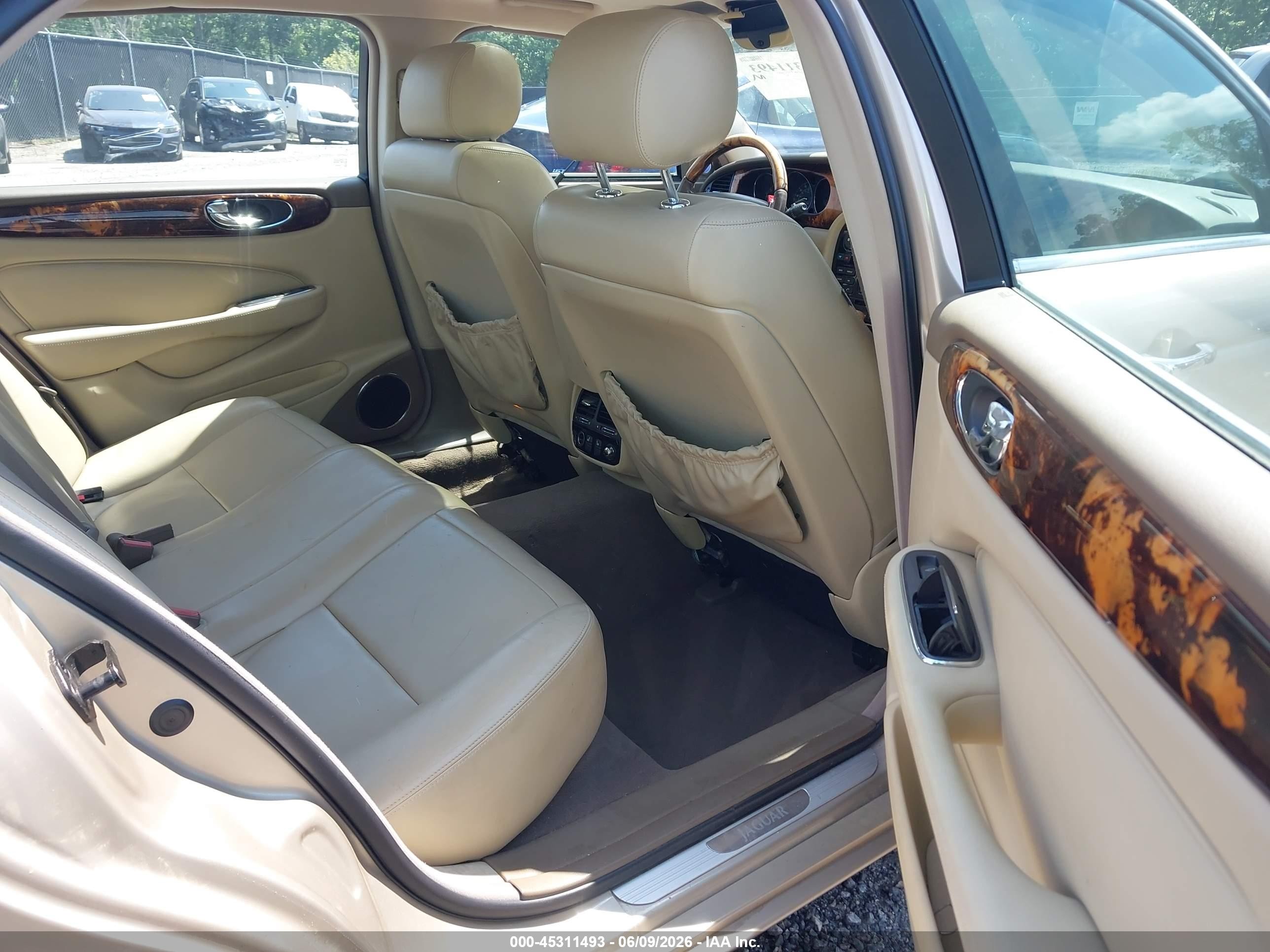 2005 Jaguar Xj Xj8 L Коричневый vin: SAJWA79CX5SG37491
